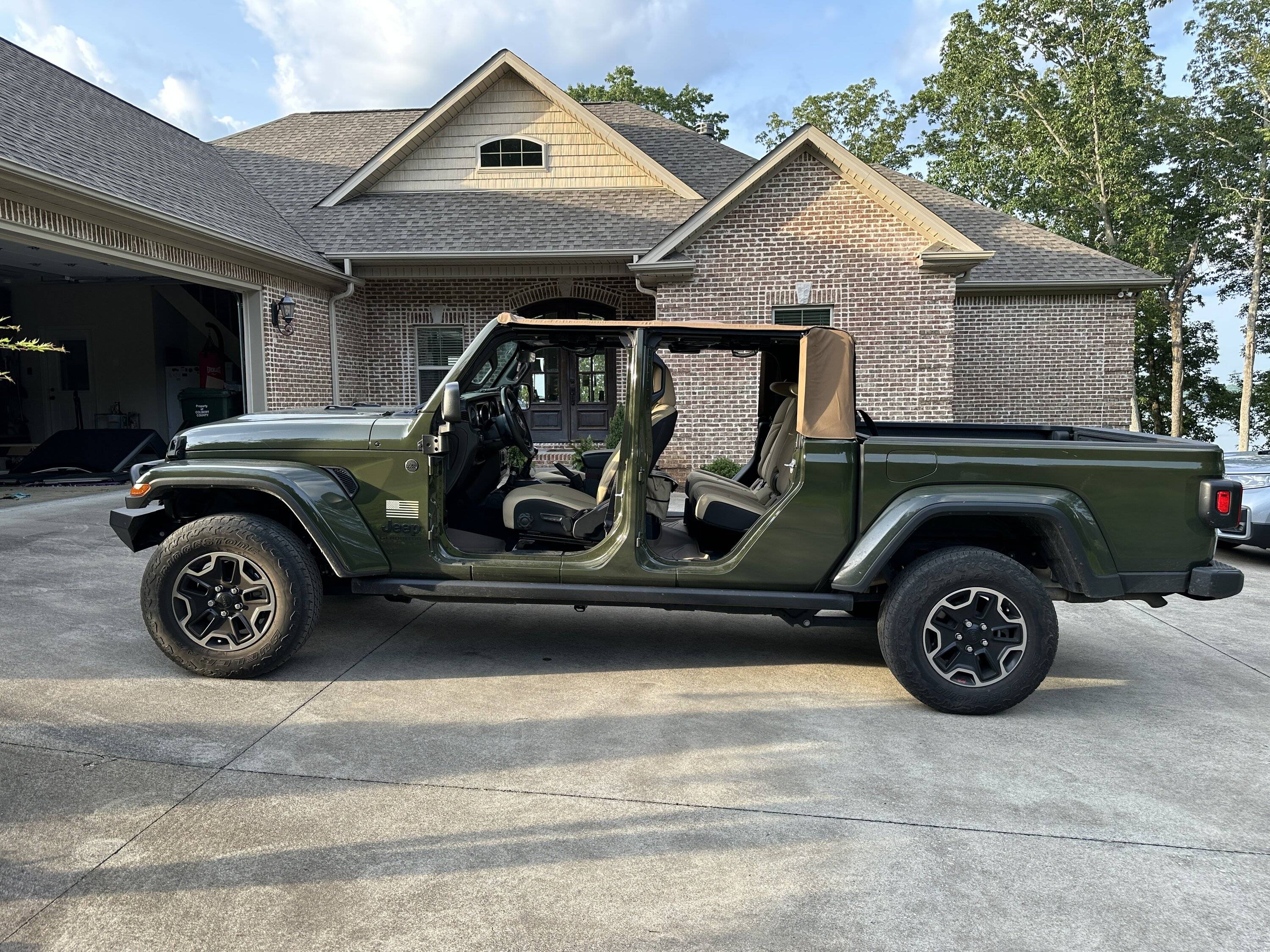 Jeep Gladiator Suntop Soft Top IMG_0125