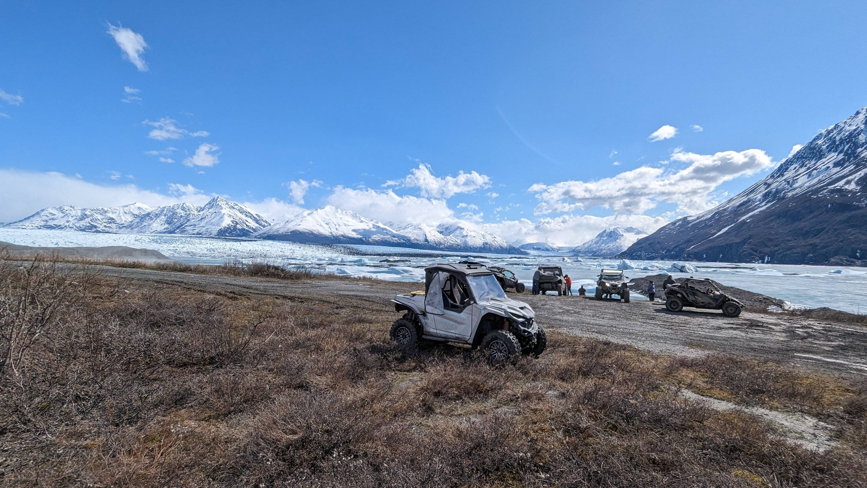 Jeep Gladiator Alaska Daily Drivers: Hydro Blue 80A and Bright White JTR PXL_20230514_232109540
