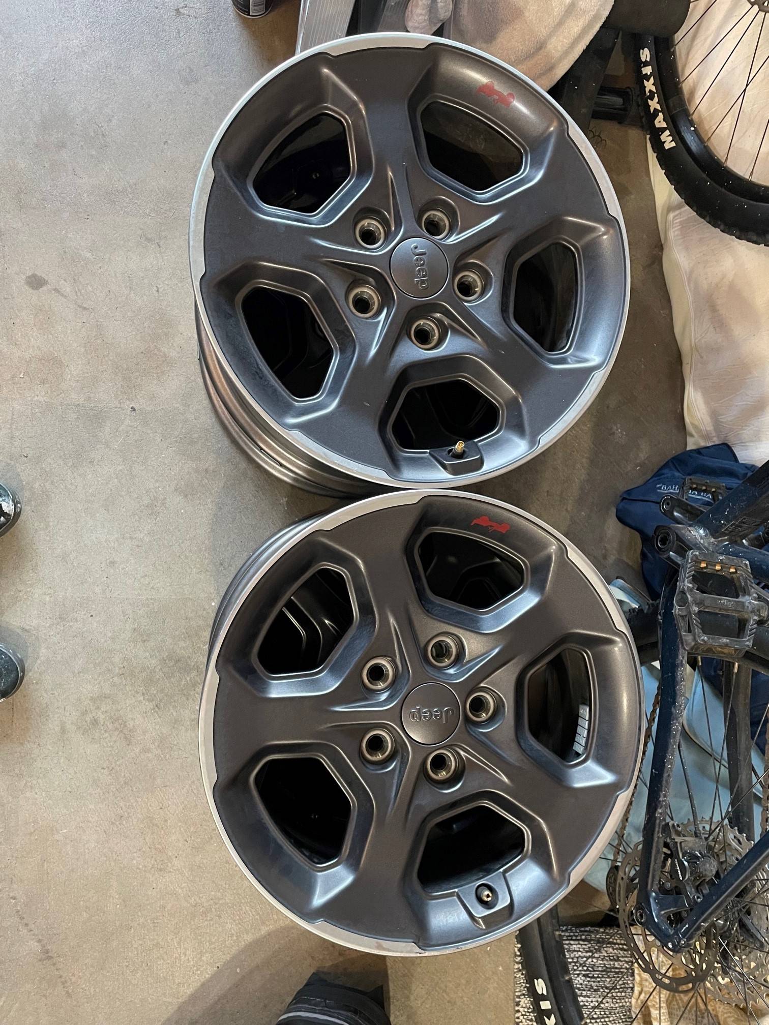 Jeep Gladiator 2021 Gladiator Rubicon Wheels w/tpms $275 rubicon wheels 7
