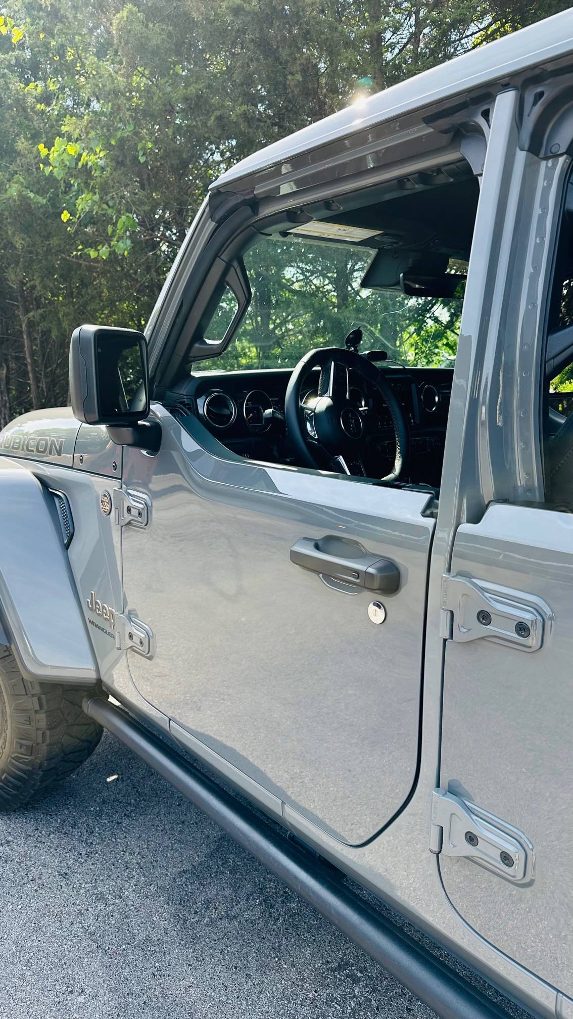 Jeep Gladiator Sting Gray Half doors with premium uppers, NIB IMG_4252