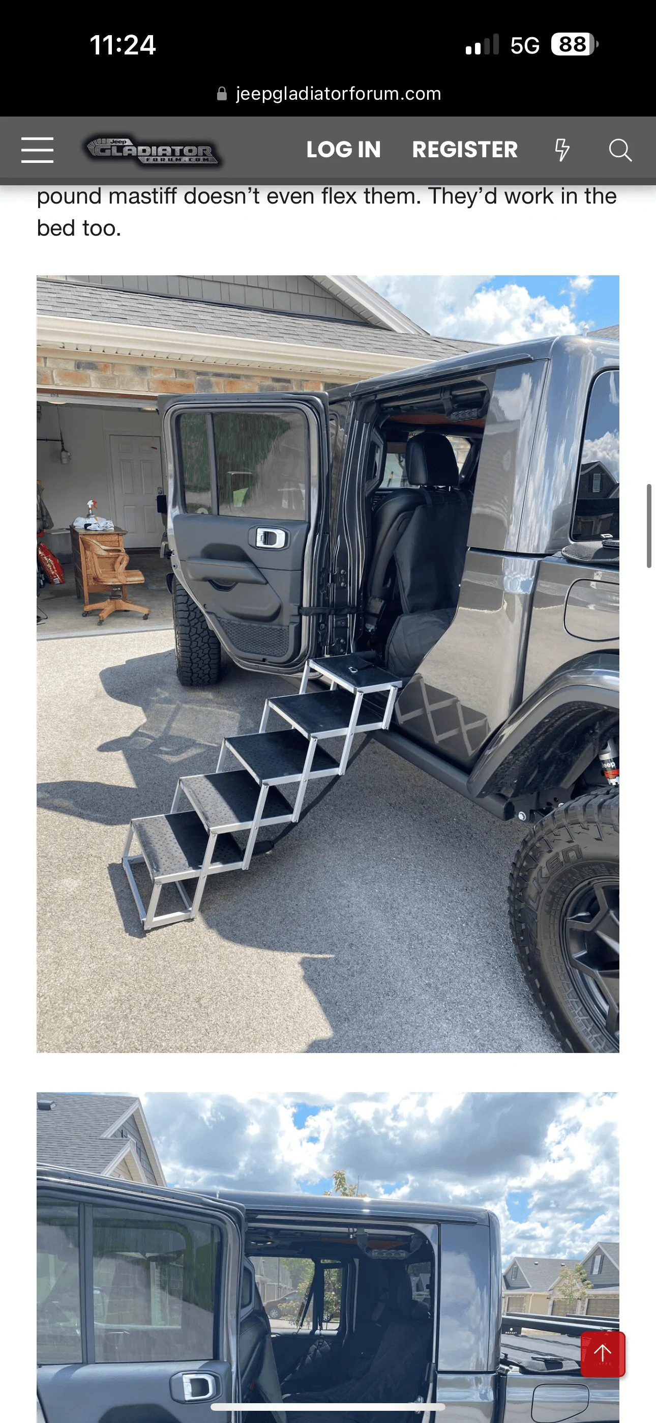 Jeep Gladiator Issue loading dog into backseat IMG_2714