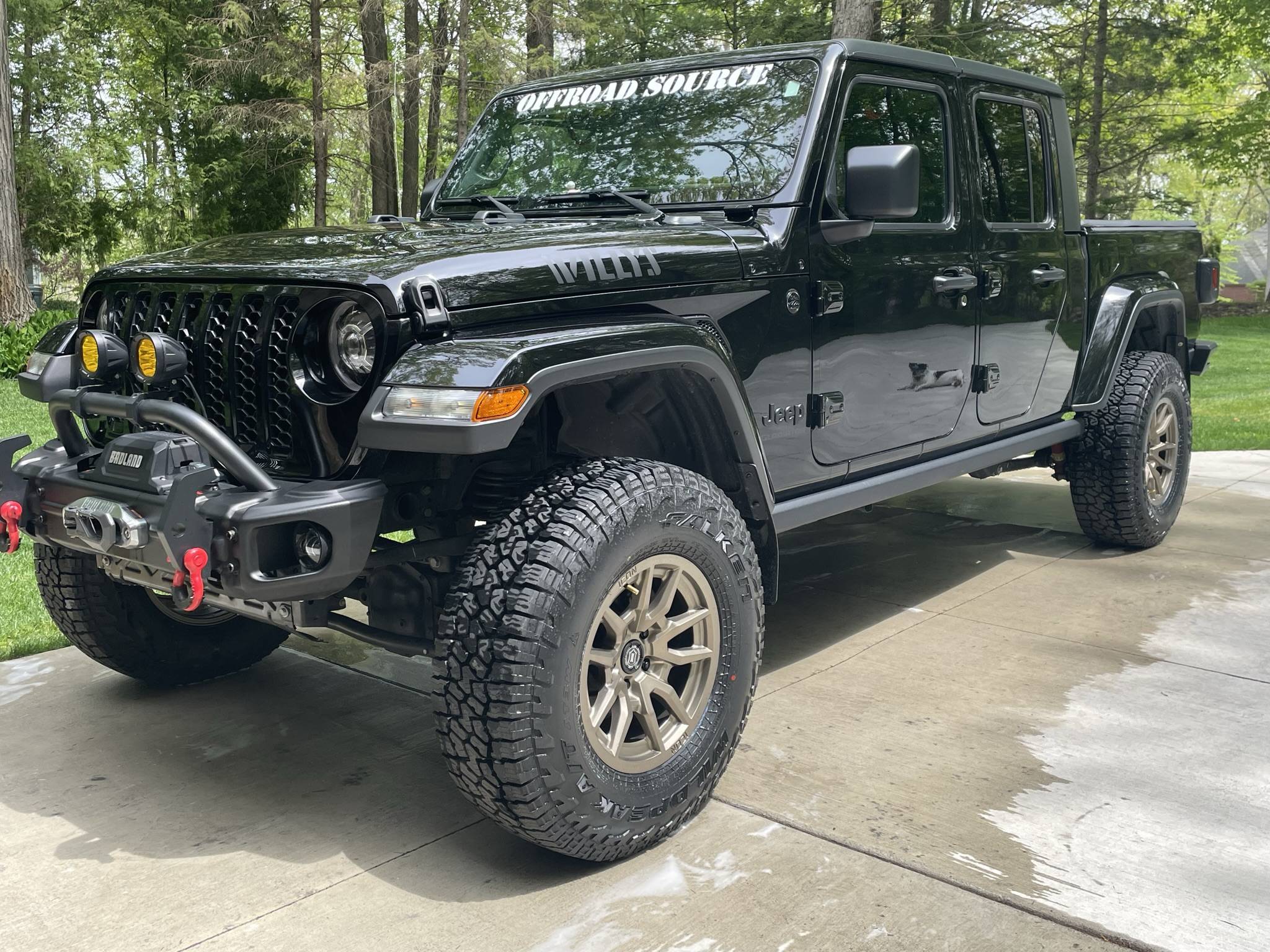Jeep Gladiator Lets see all those Gladiators with lifts and bigger tires! 91F1C0BE-3287-442E-9201-EEC1F81F7CAB