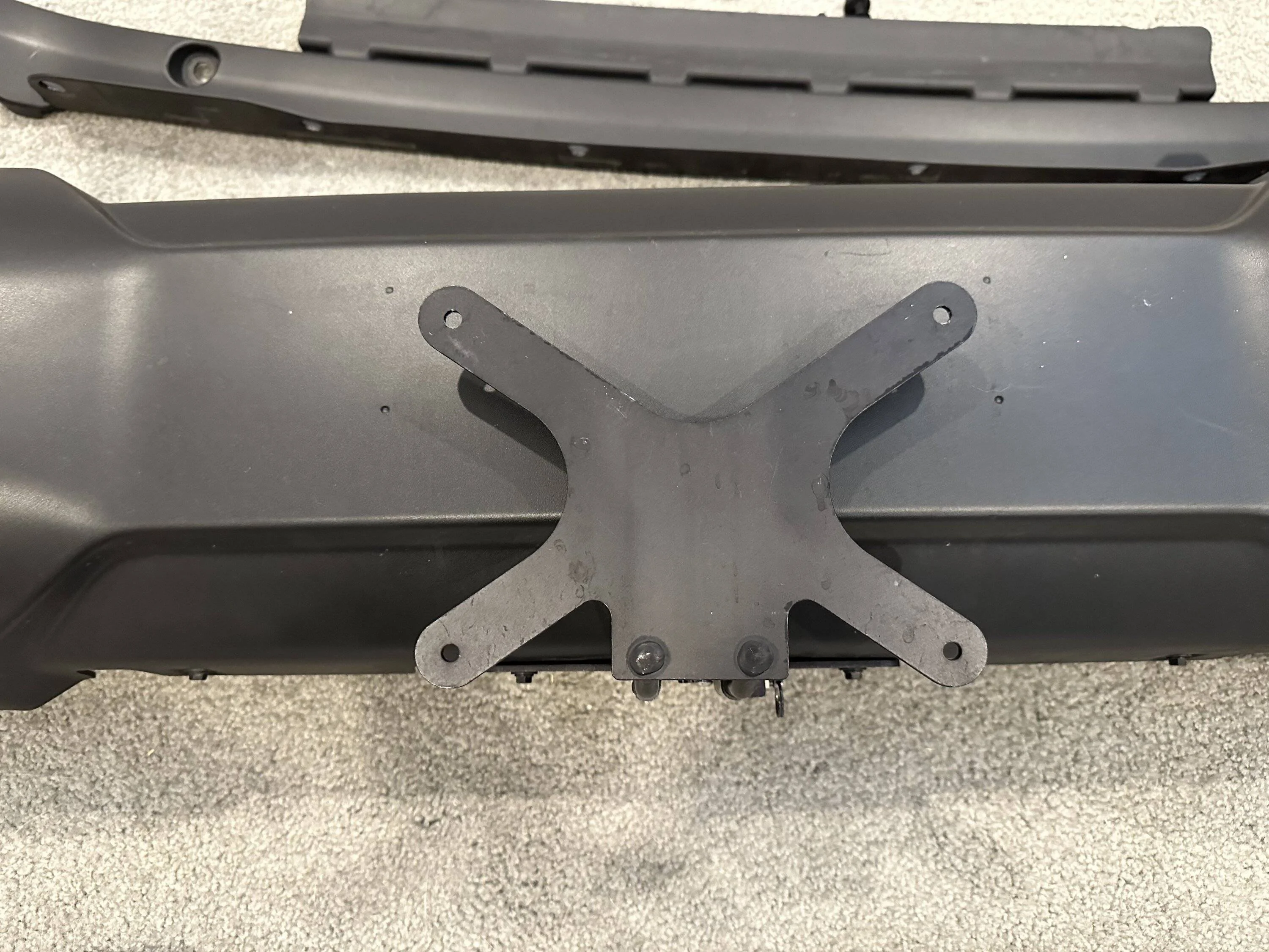 Jeep Gladiator 2021 Mojave Front Bumper w/ Red Hooks & Skid Plate (Take-Offs) IMG_2006