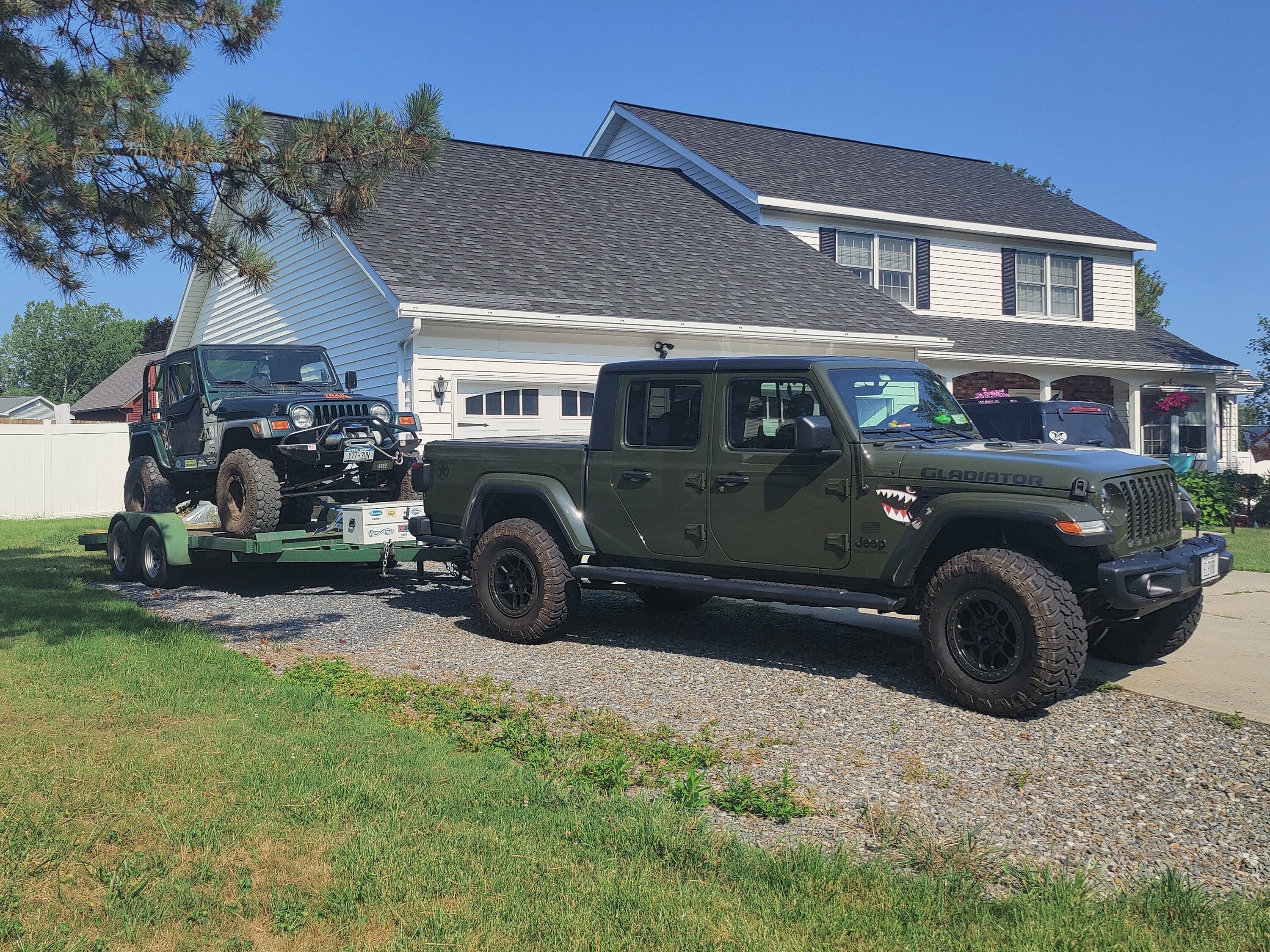 Jeep Gladiator Anyone tow another 2 Door Jeep with Gladiator? 3128