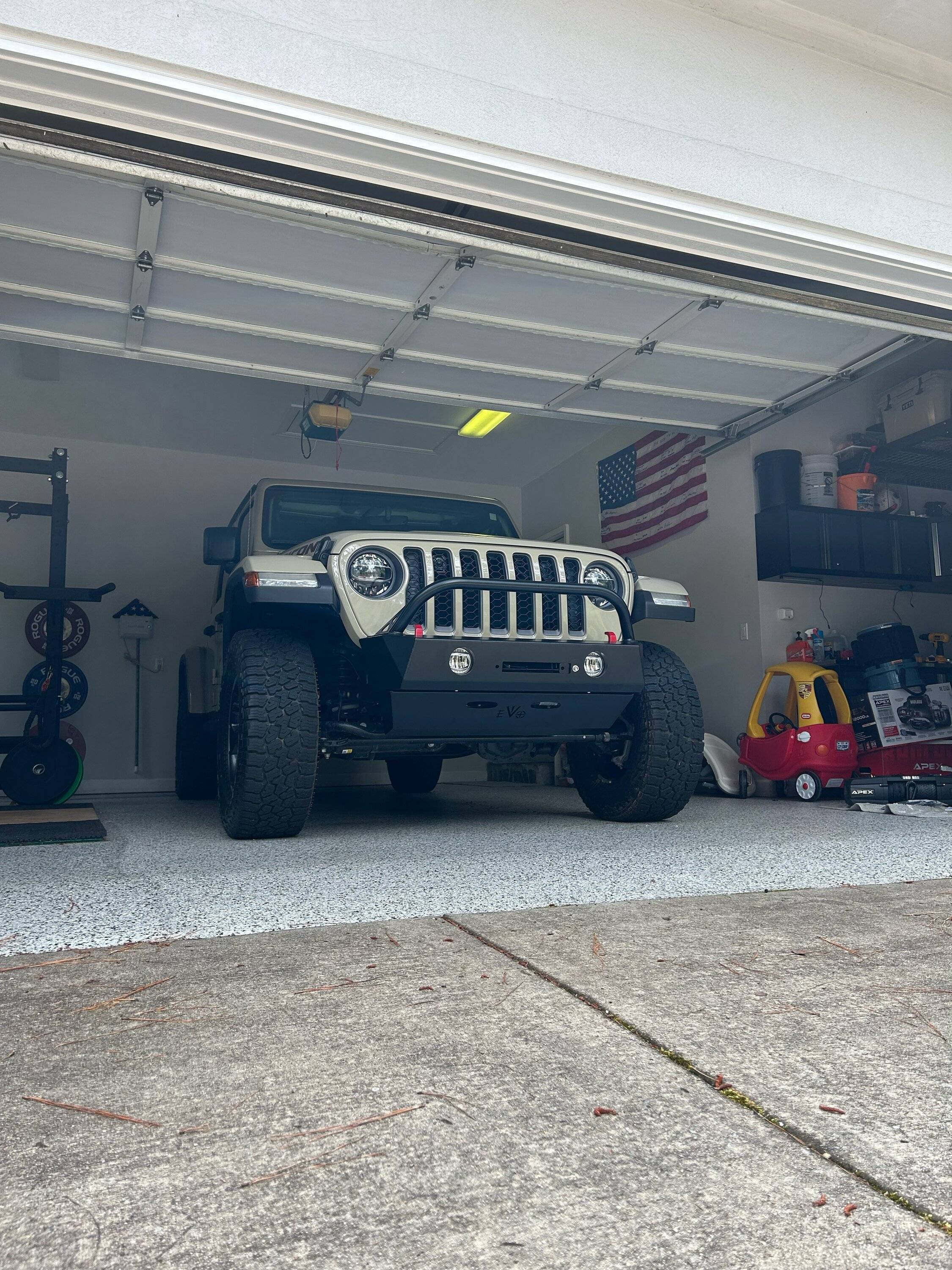 Jeep Gladiator Raider 2's weight conscious daily driver/ weekender build image1 (4)
