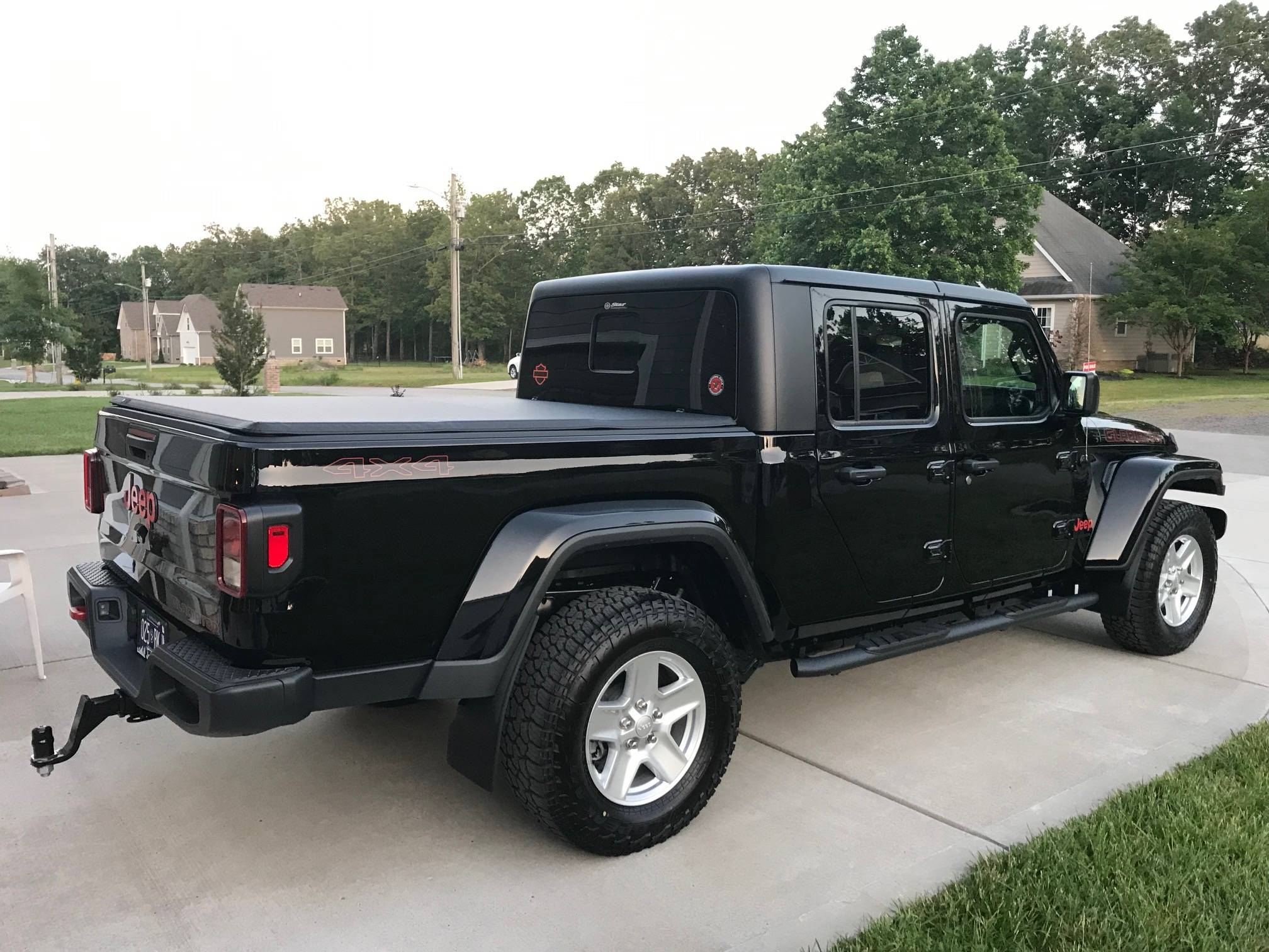 Jeep Gladiator BLACK Gladiator JT Club IMG_3277