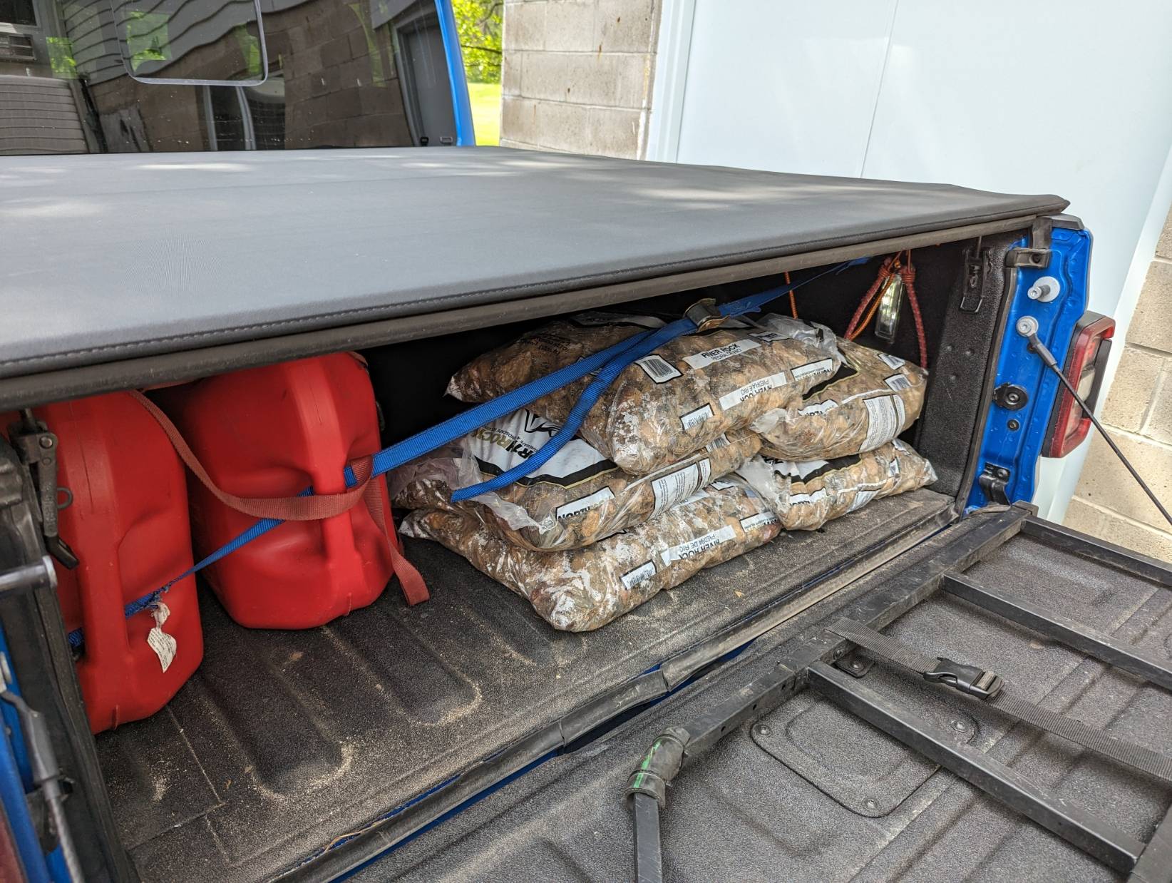 Jeep Gladiator What did you HAUL in your JT today? PXL_20230518_205044694
