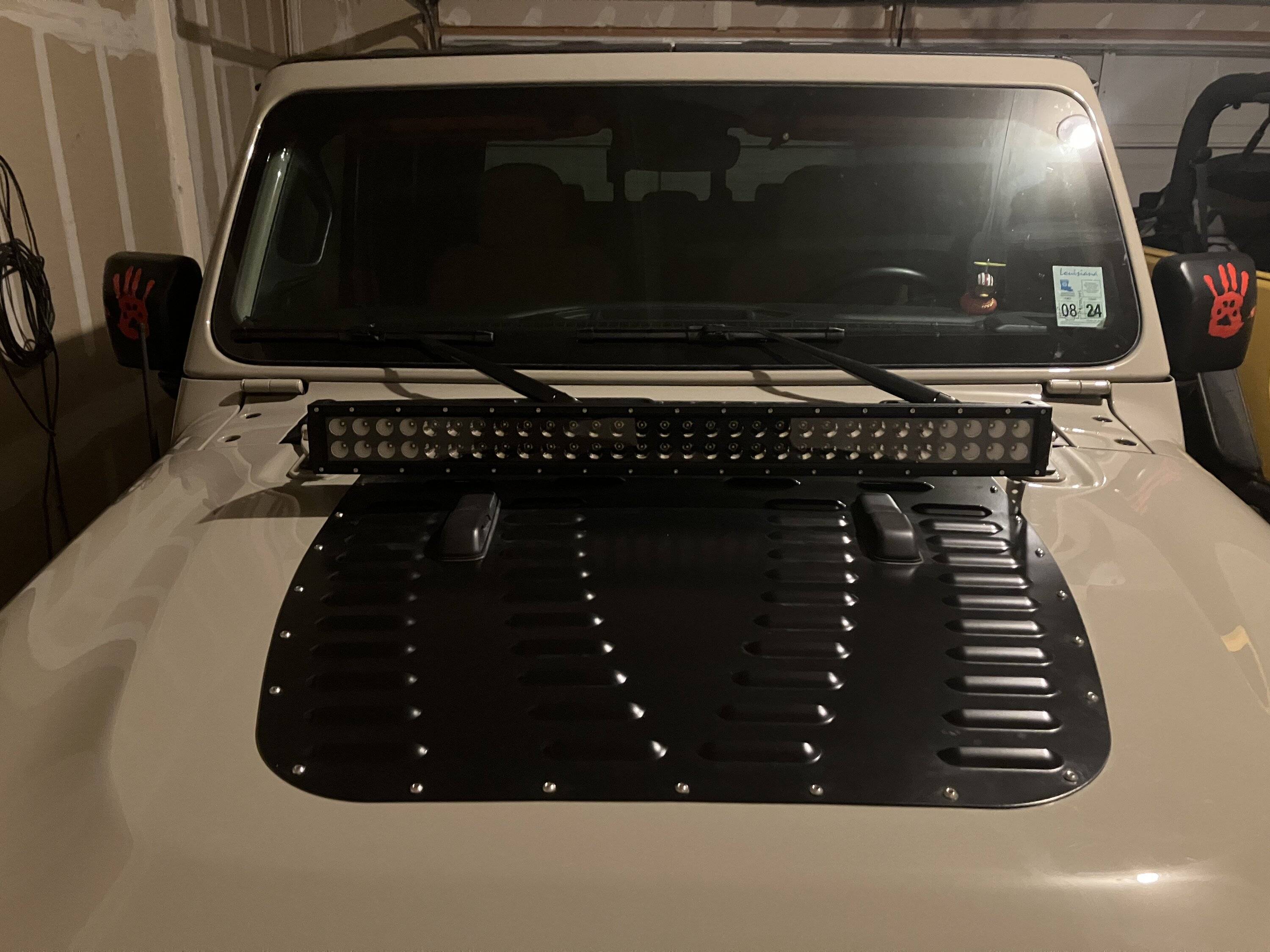 Jeep Gladiator Hood Vents install on Willy's hood? tempImagemfFgv1