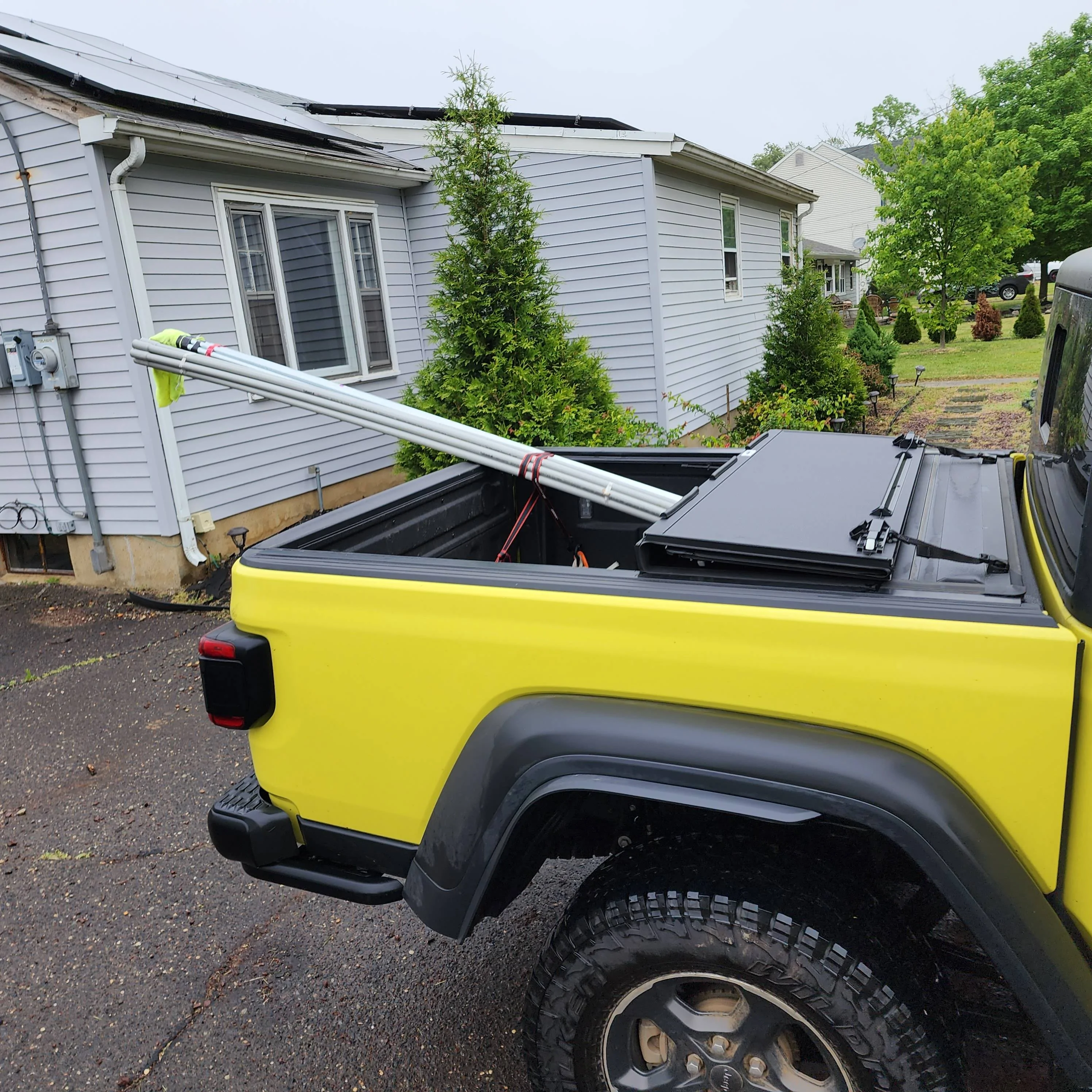 Jeep Gladiator What did you HAUL in your JT today? 20230520_070723