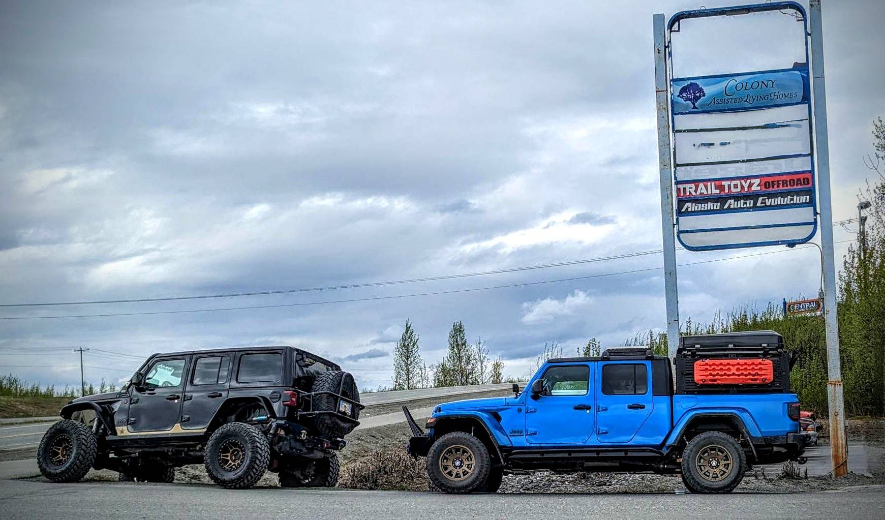 Jeep Gladiator Alaska Daily Drivers: Hydro Blue 80A and Bright White JTR received_247278021465591~3