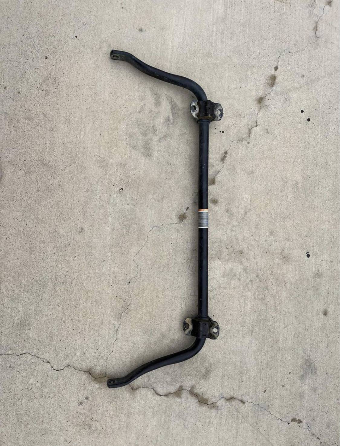 Jeep Gladiator Stock Mojave front Sway Bar $50 2F598471-4984-4CD0-B604-586781568D82