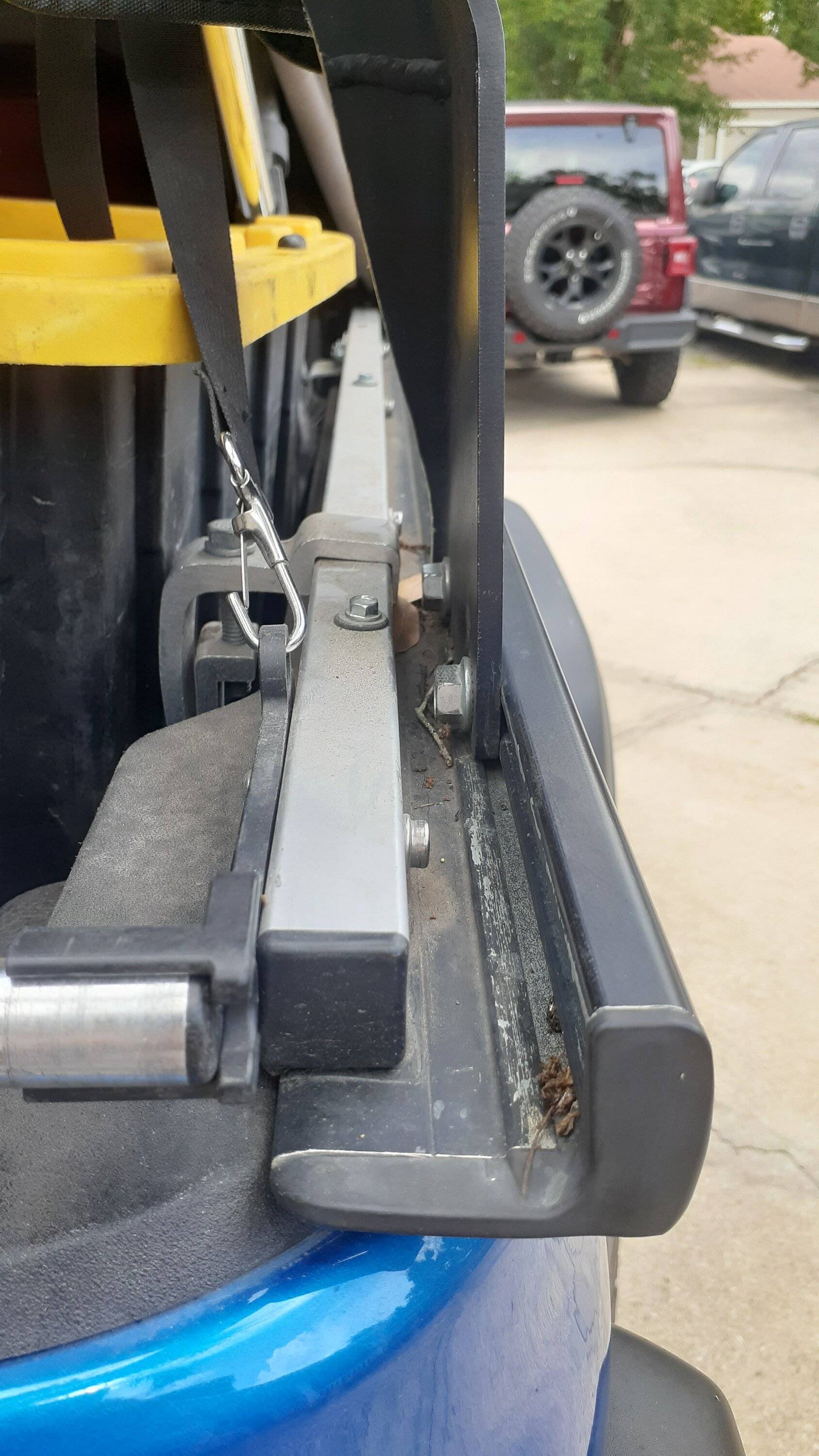 Jeep Gladiator Bedrack over Softopper 20230521_150750