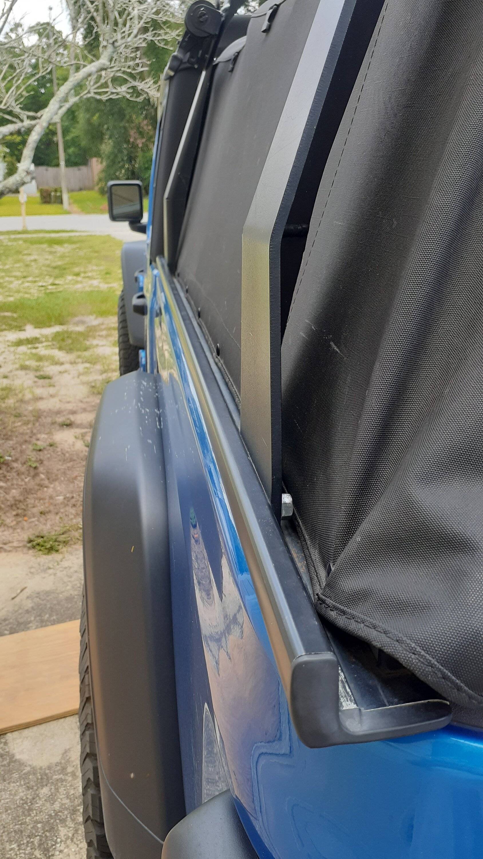 Jeep Gladiator Bedrack over Softopper 20230521_150801