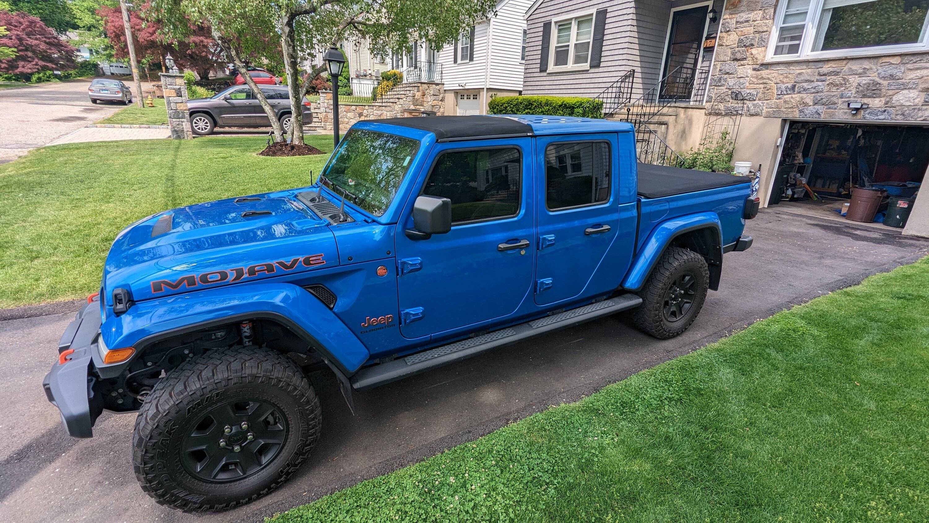 Jeep Gladiator Bestop Sunrider Update - No more "z clips" PXL_20230521_144806135