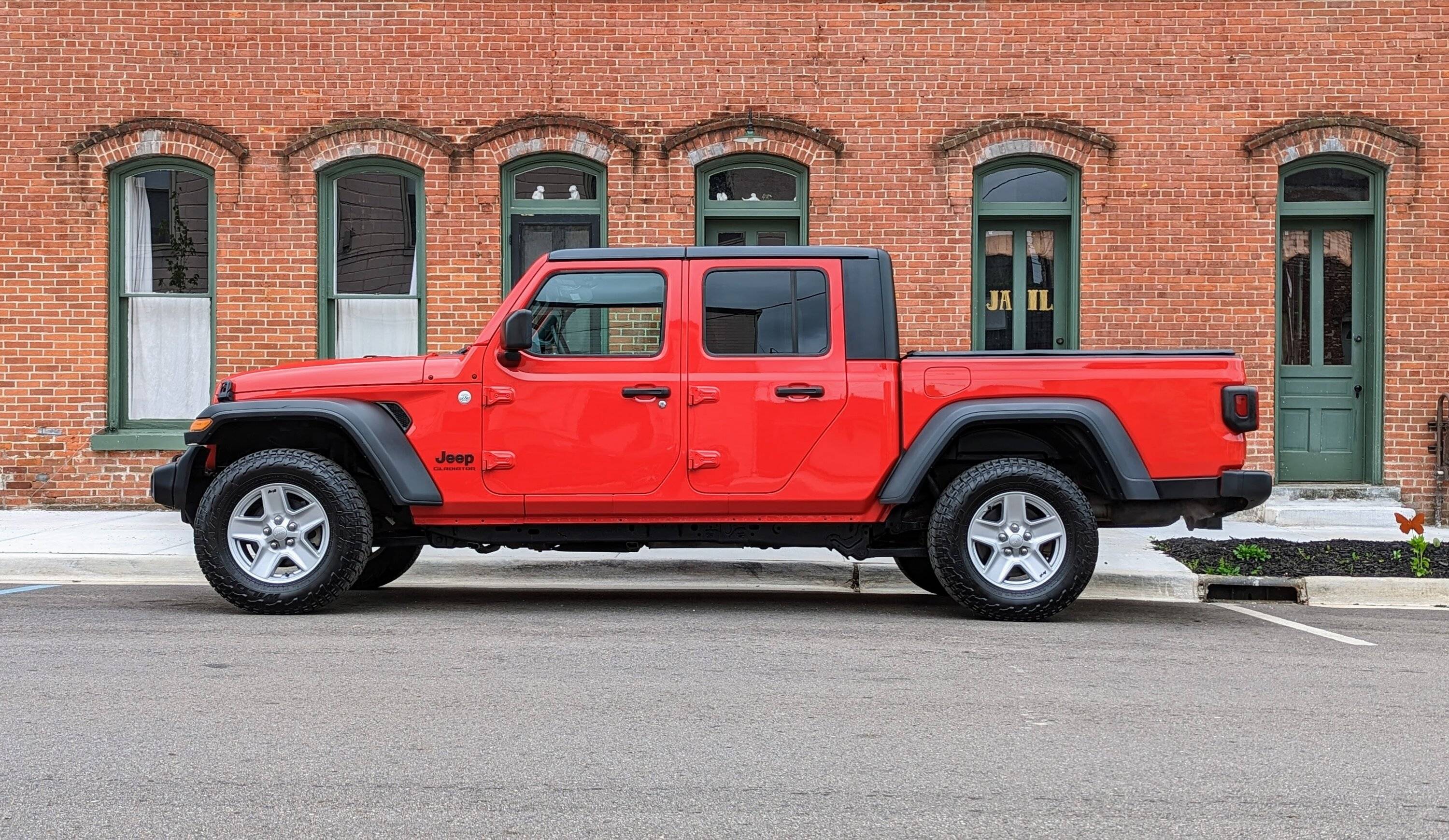 Jeep Gladiator Took Delivery of Your JT? Sign in Here! PXL_20230520_153005829.PORTRAIT.ORIGINAL
