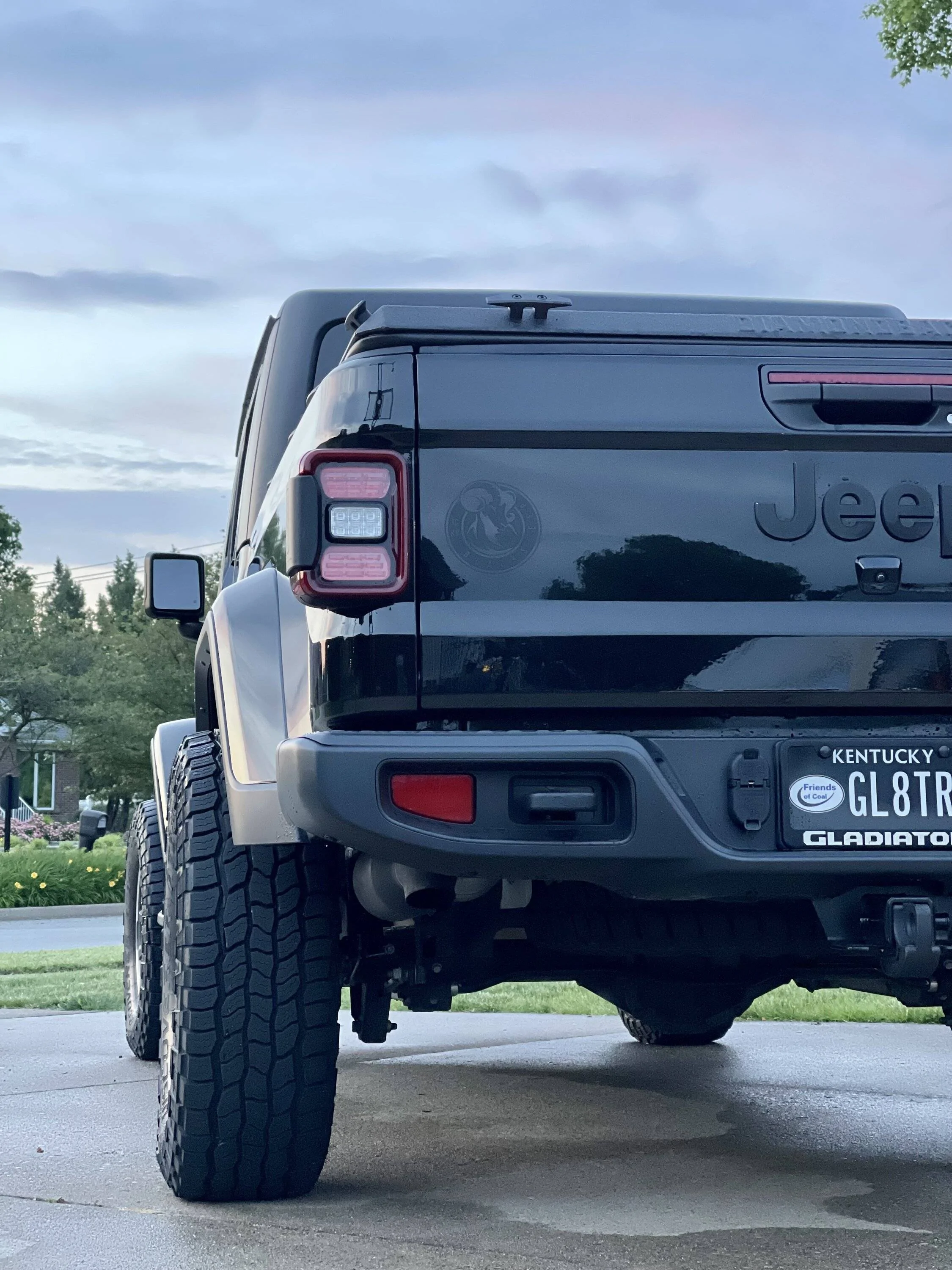 Jeep Gladiator Can anyone post their setup with wheel spacers? IMG_1435