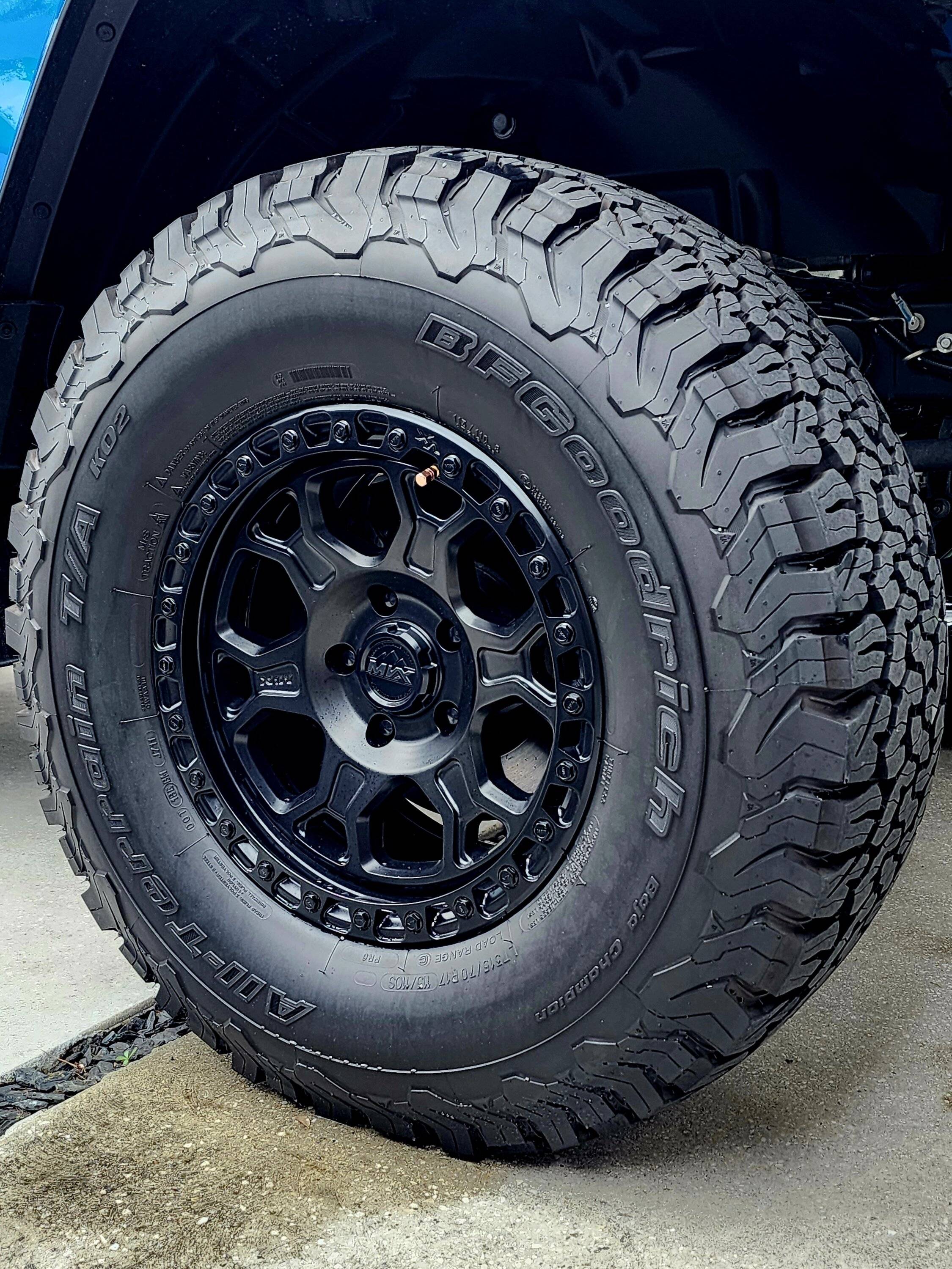 Jeep Gladiator Falken 33" Wildpeaks to BFG 35" KO2 20230430_104146