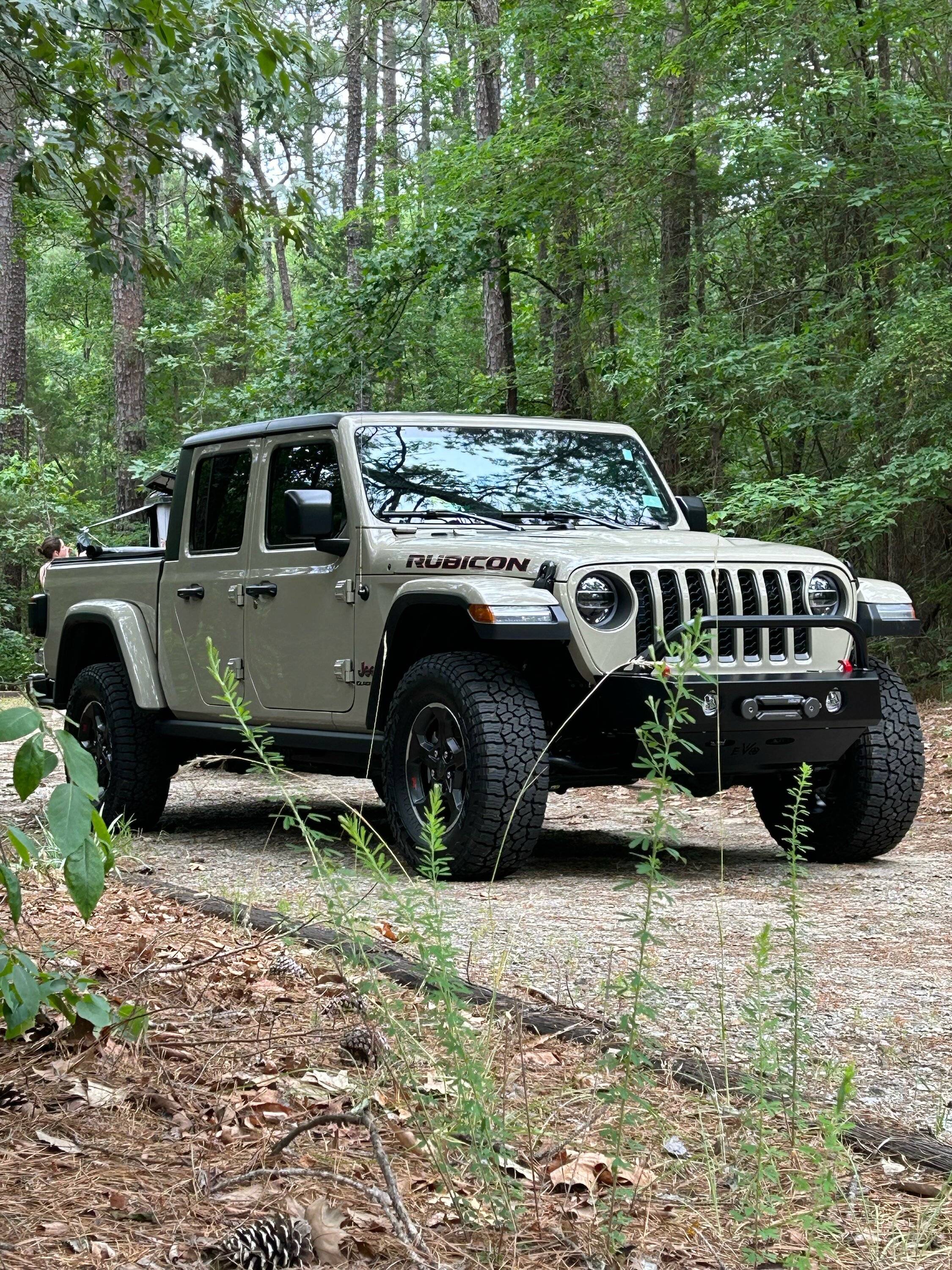 Jeep Gladiator Raider 2's weight conscious daily driver/ weekender build image2 (3)