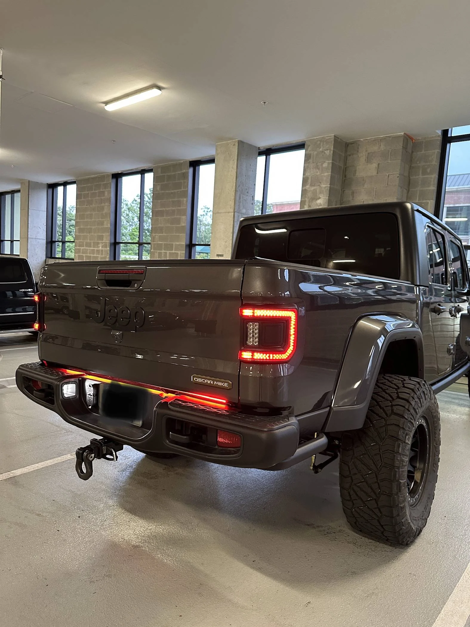 Jeep Gladiator Takeoff Bed with Rubicon Steel Bumper, Oracle Tail Lights, Tri-Fold Hard Tonneau Cover, Rugged Ridge Swing case E96D3753-6074-4F5F-96BE-87900700CF2F