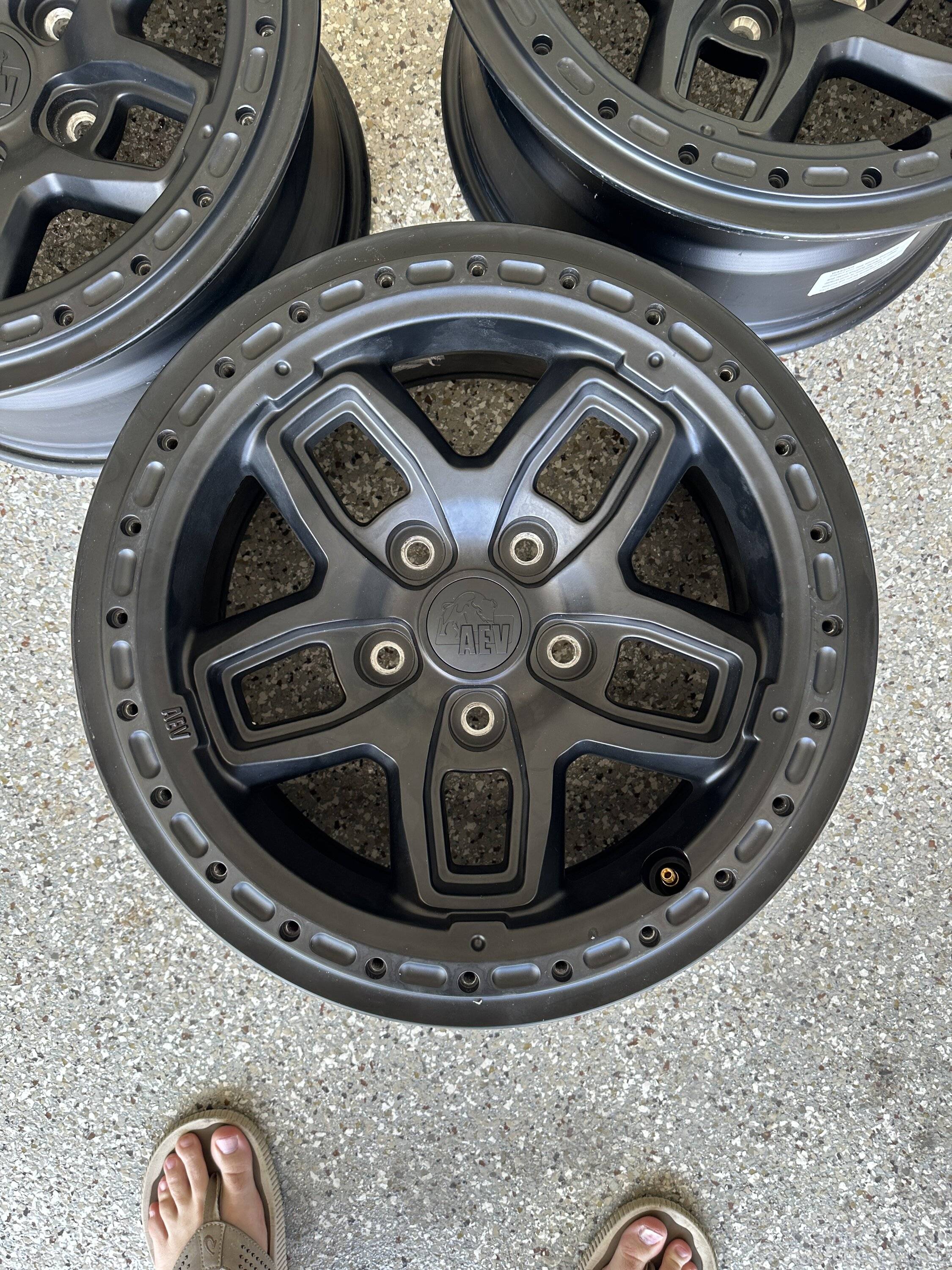 Jeep Gladiator AEV Borah Dualsport Wheels (5) + Rock Rash Rings & Hardware, Black Lug Nuts, TPMS - $1500 for all IMG-1355.JPG