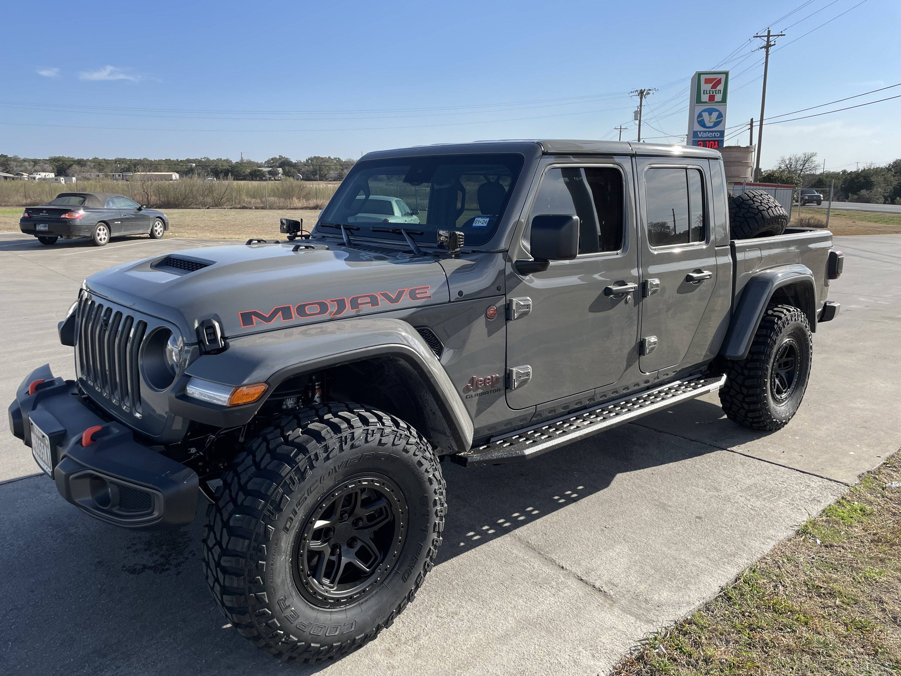 Jeep Gladiator Cooper STT Pro LT315/70R17 x 5 Tires - $1200 IMG-0248.JPG