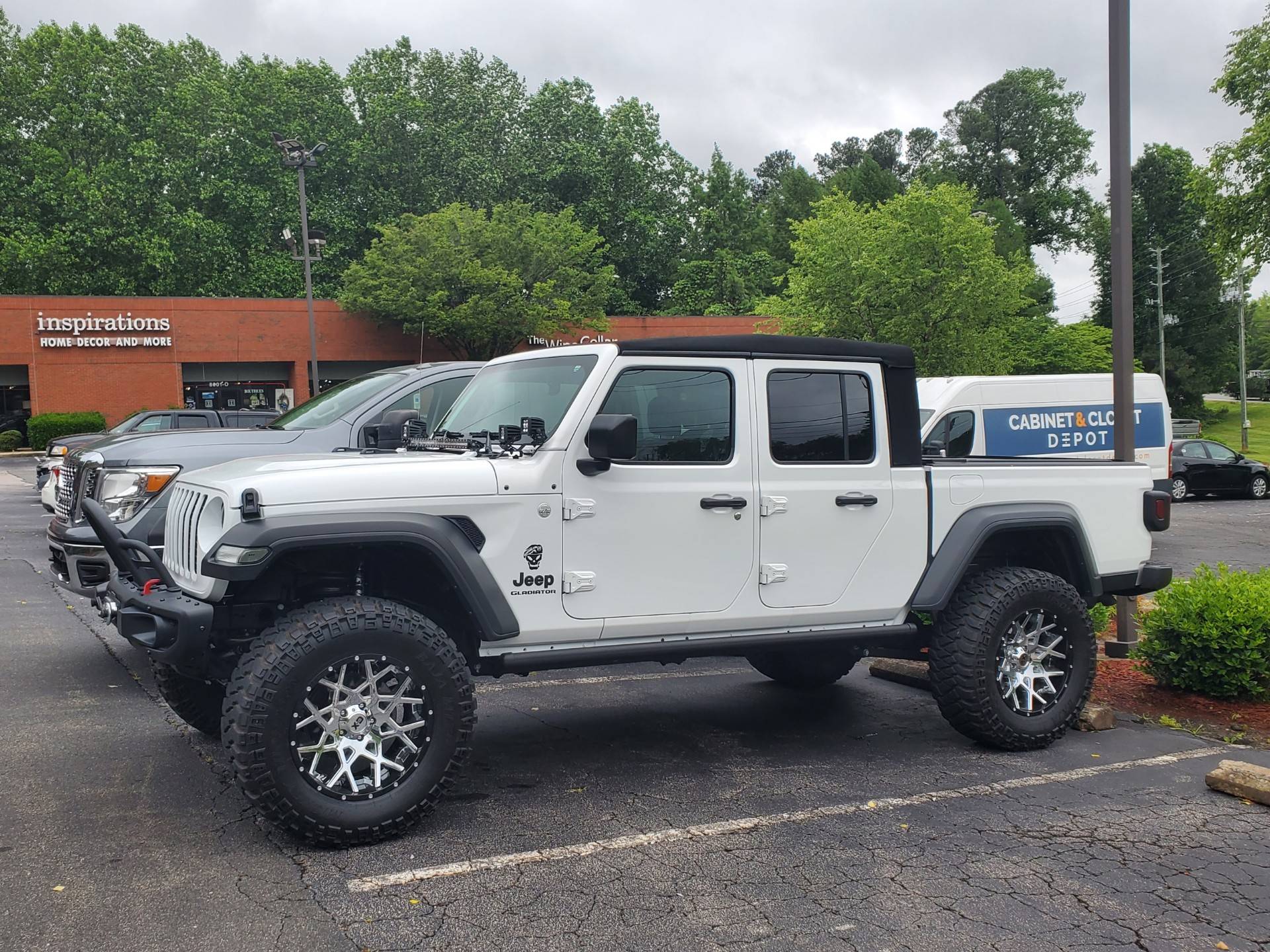 Jeep Gladiator Jeep Gladiator Hard Top swap for Soft Top Resized_20230519_124018.jpe
