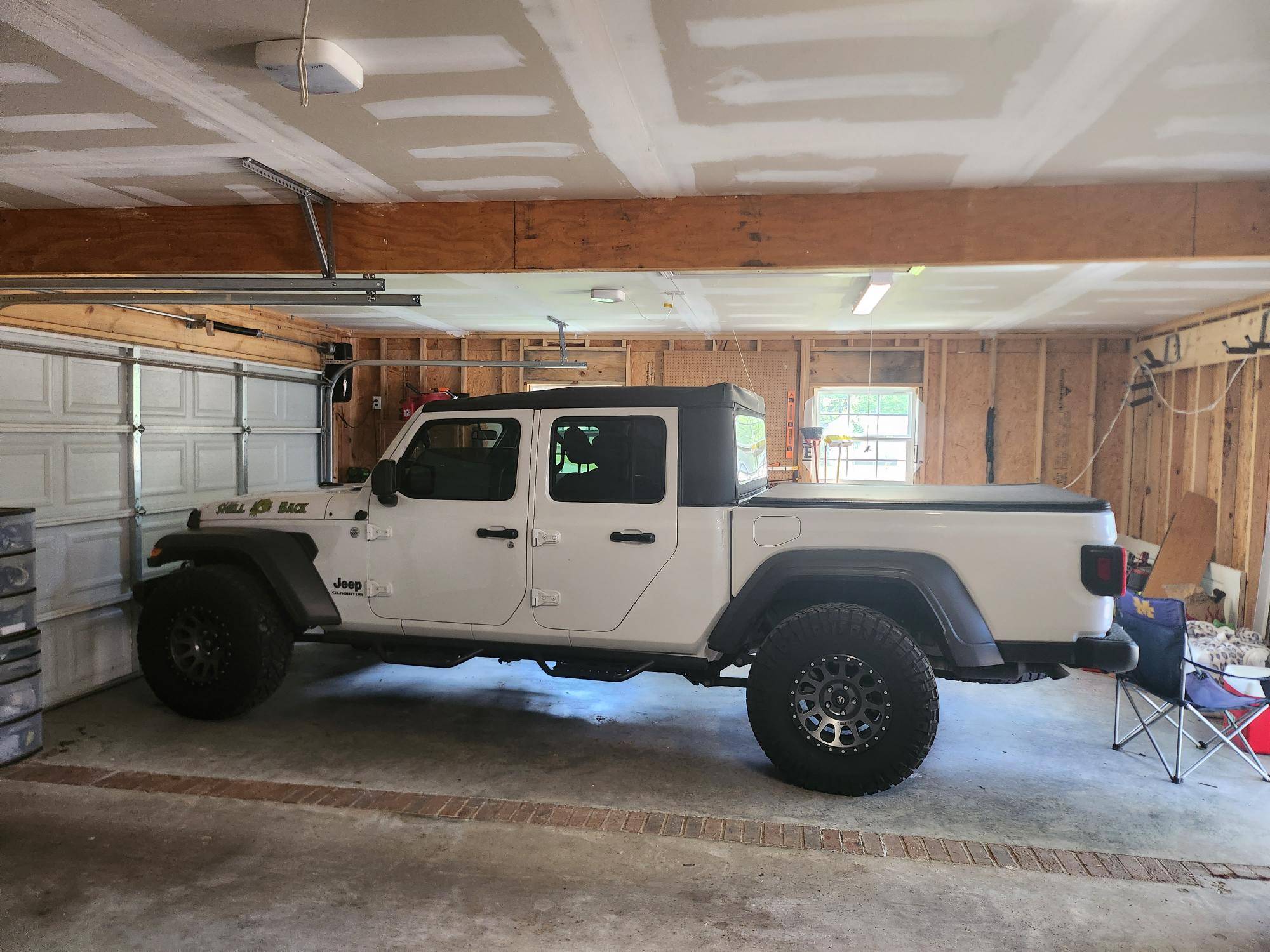 Jeep Gladiator Jeep Gladiator Hard Top swap for Soft Top Jeep To
