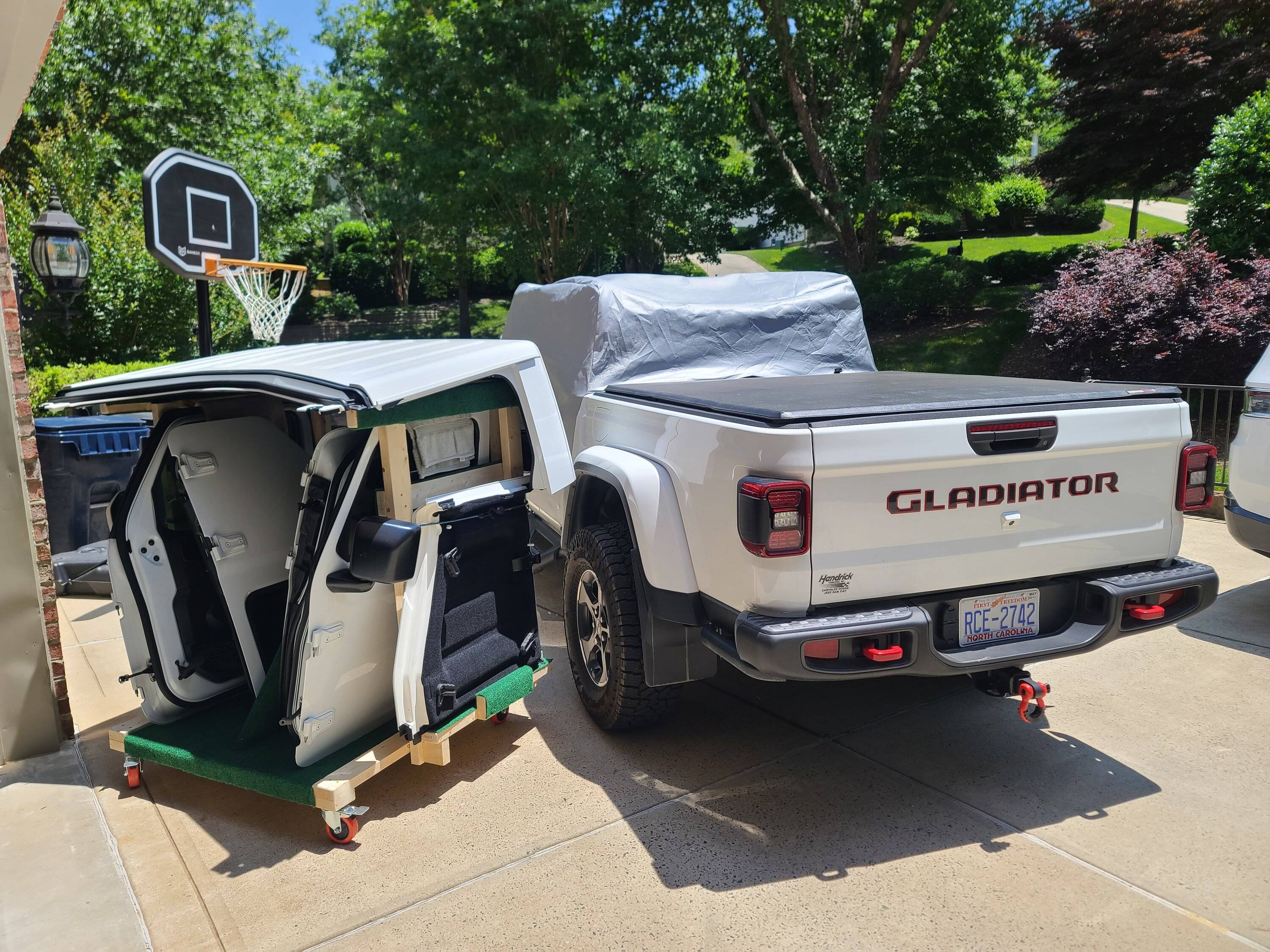 Jeep Gladiator Hardtop and Door Cart 20230524_131045