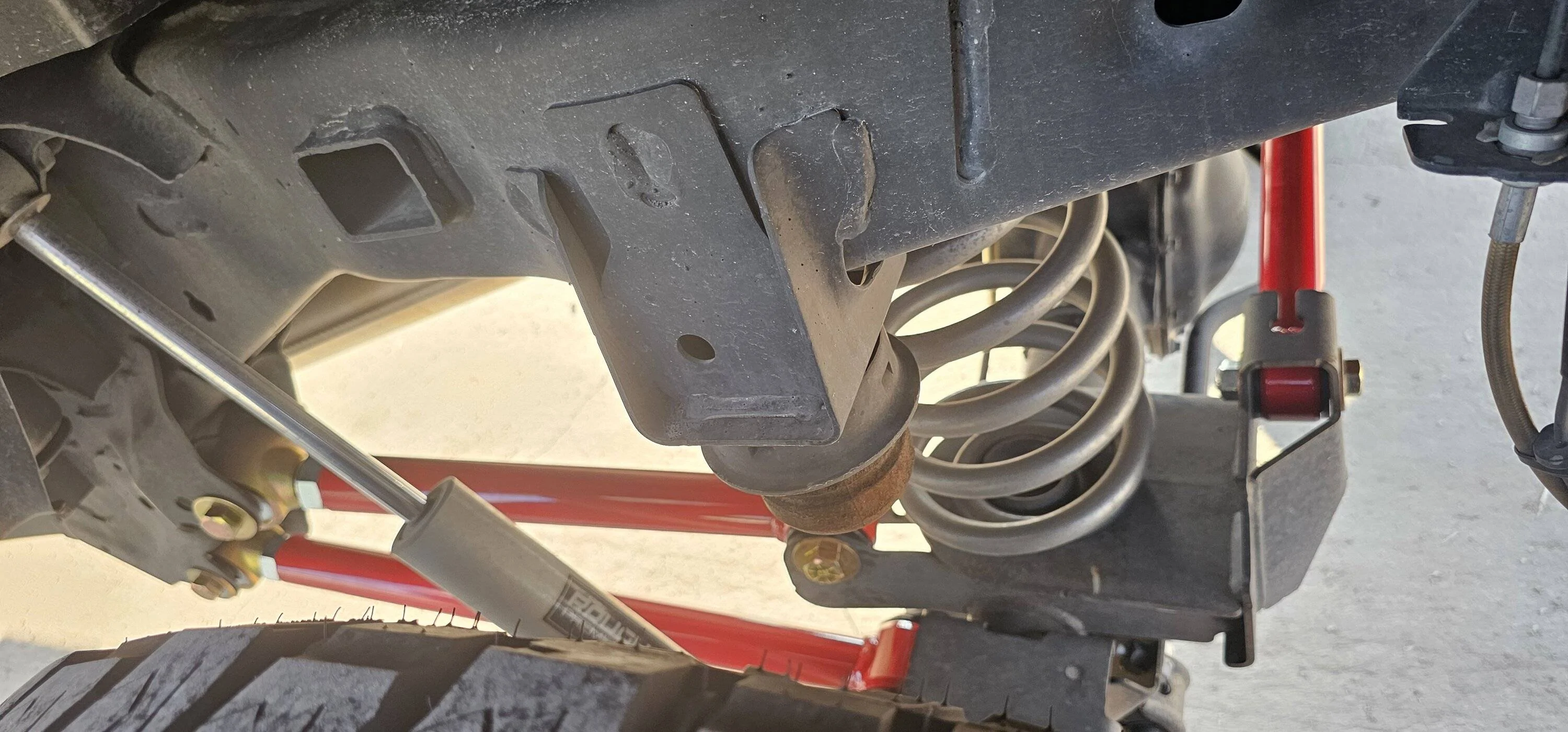 Jeep Gladiator Issue with ride quality on 24x14 wheels paired with 6" lift 1684948188154