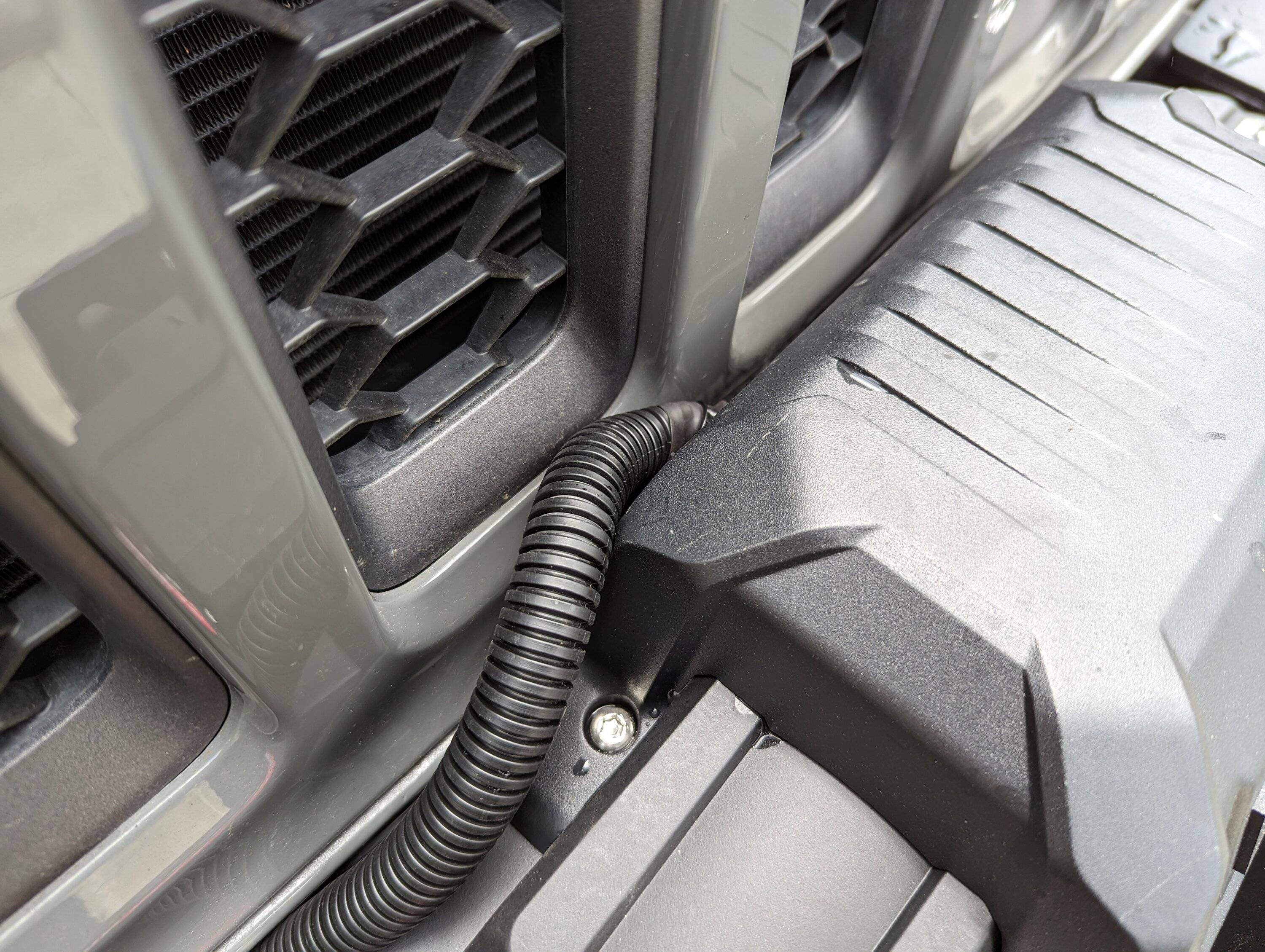 Jeep Gladiator Evo Mfg Quarter Pounder and Badlands Winch PXL_20230524_191028471
