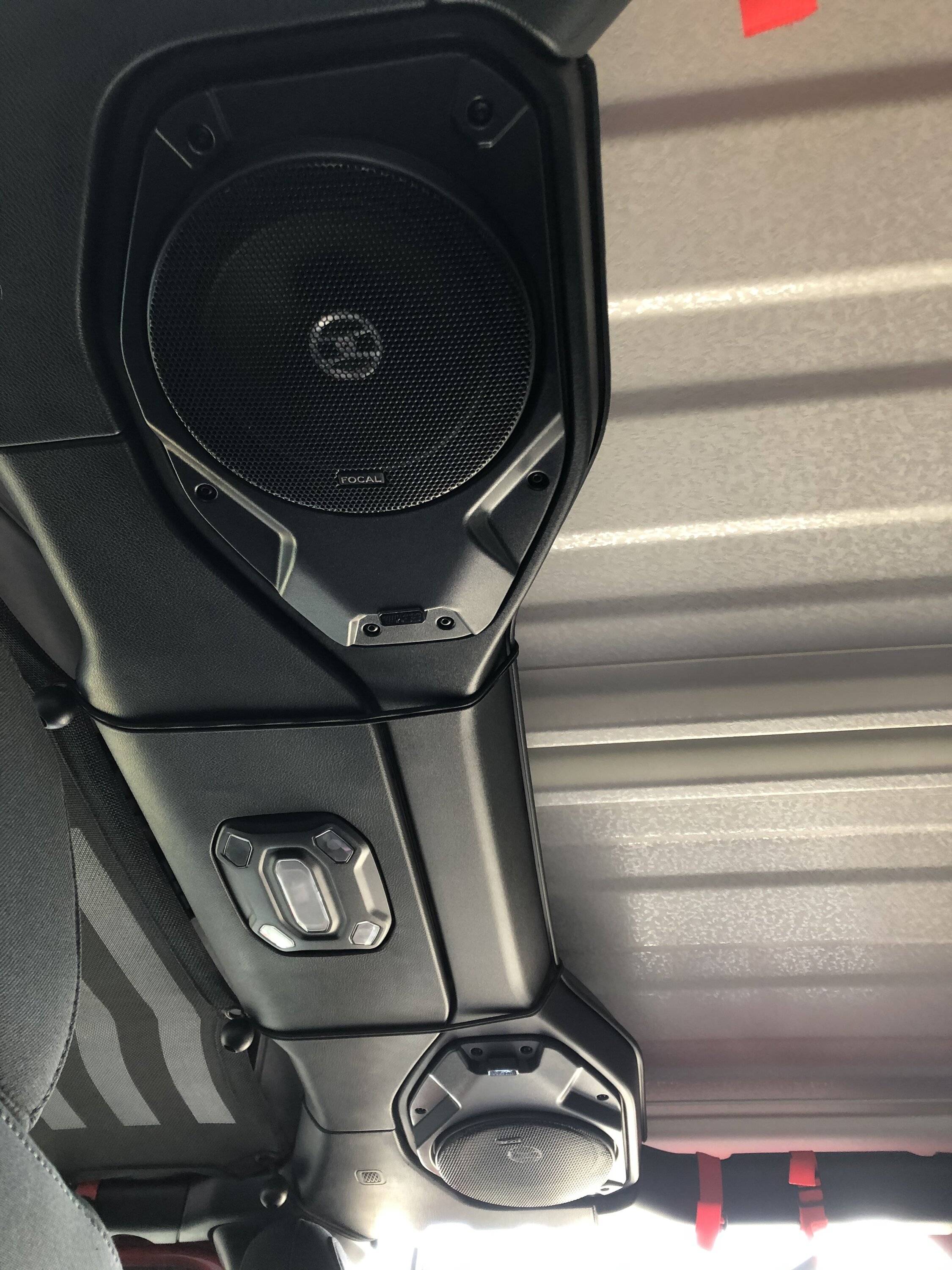 Jeep Gladiator Roll bar speaker upgrade IMG-2714