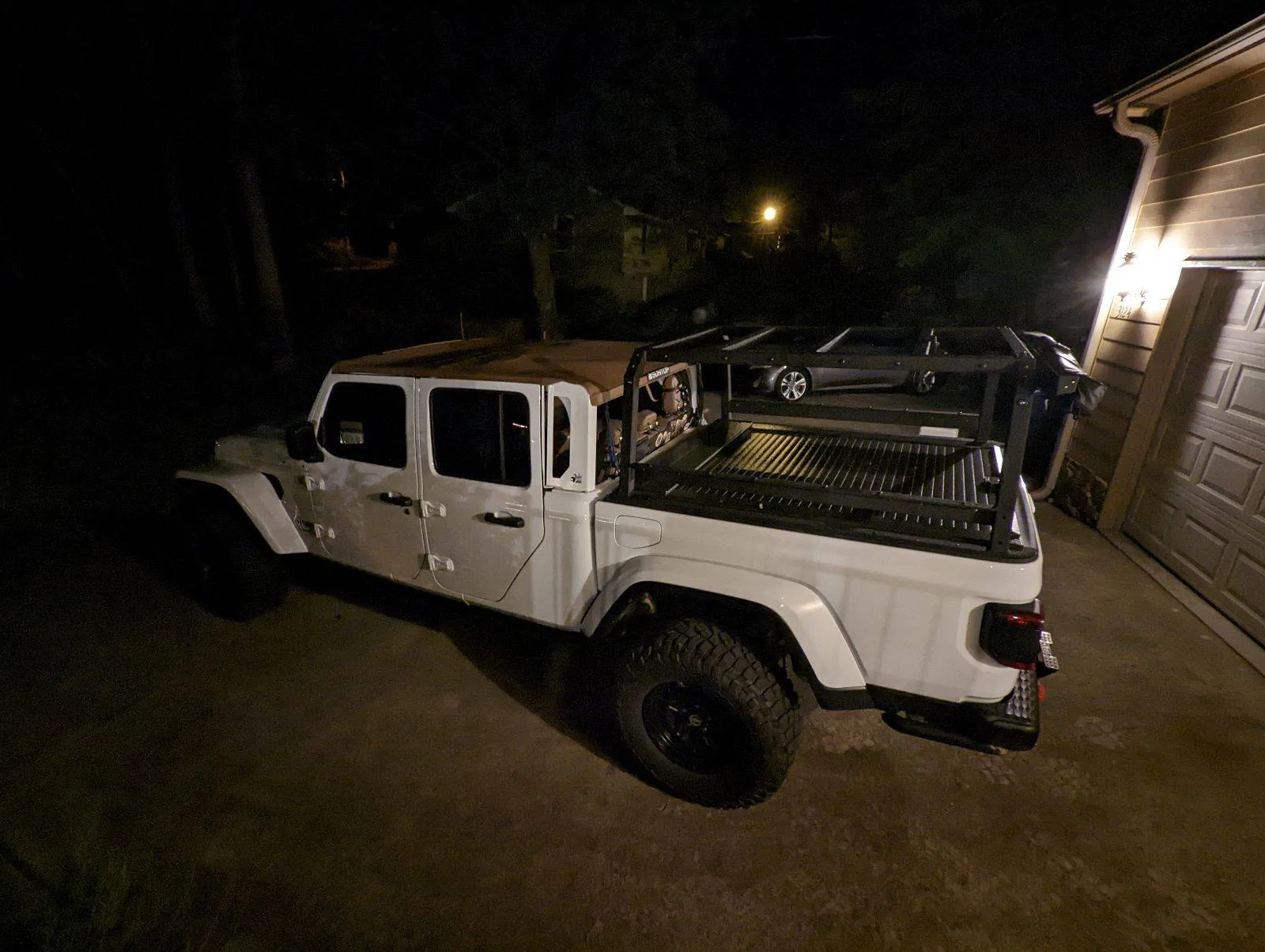 Jeep Gladiator Suntop Soft Top imag