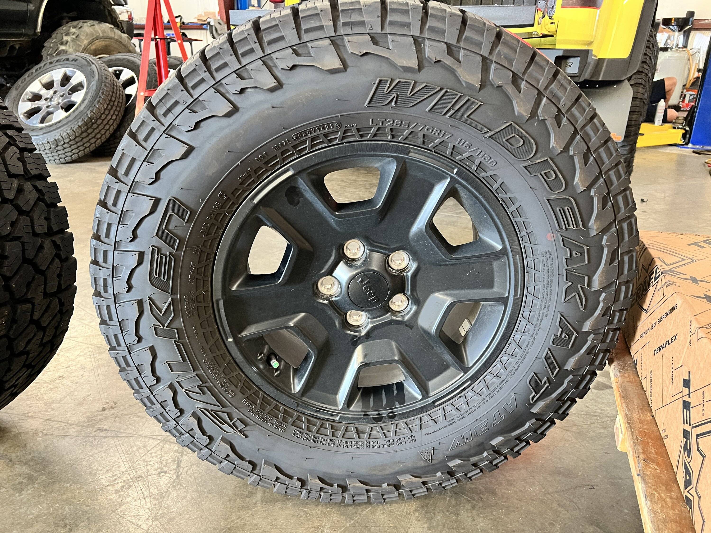 Jeep Gladiator WTB: Rubicon or Mojave take-offs IMG_5974