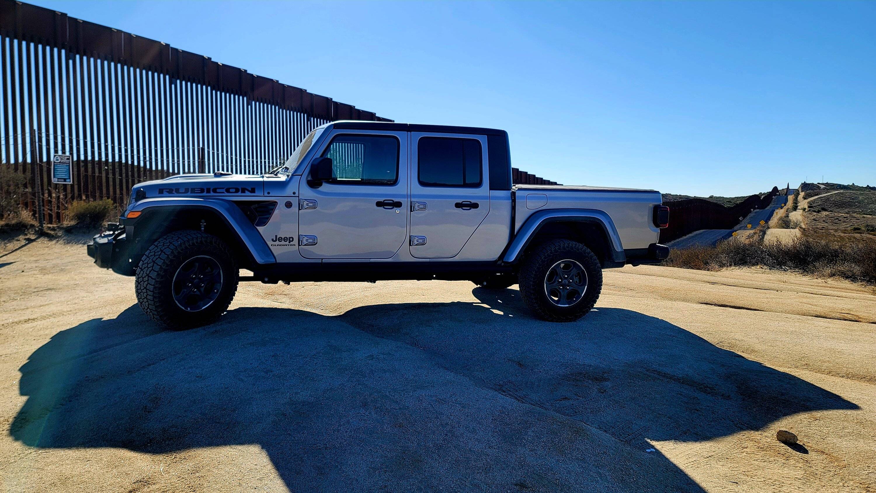 Jeep Gladiator Took Delivery of Your JT? Sign in Here! 20221030_150600
