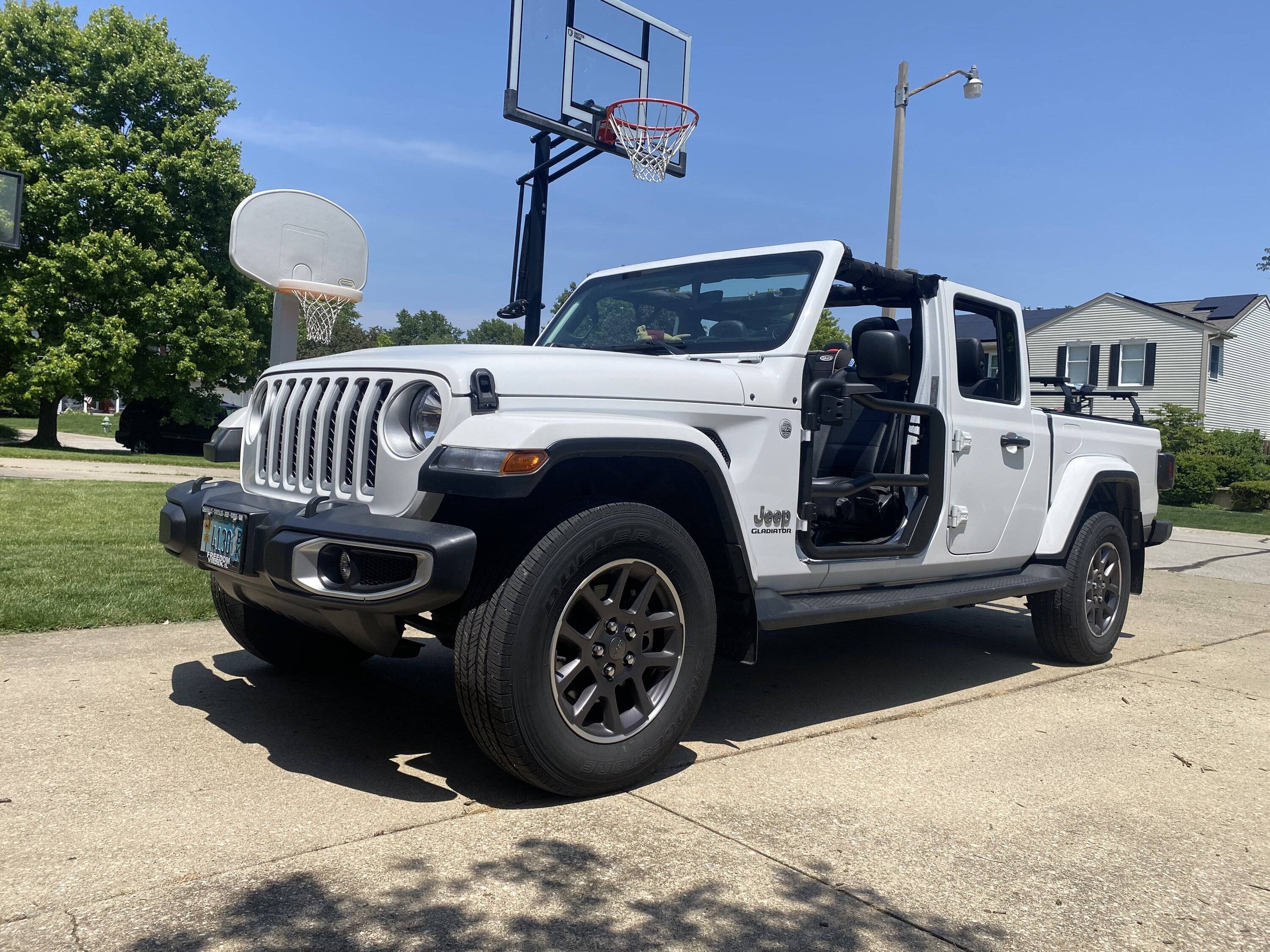 Jeep Gladiator Pic request: Hard top off - rear doors on IMG_2638