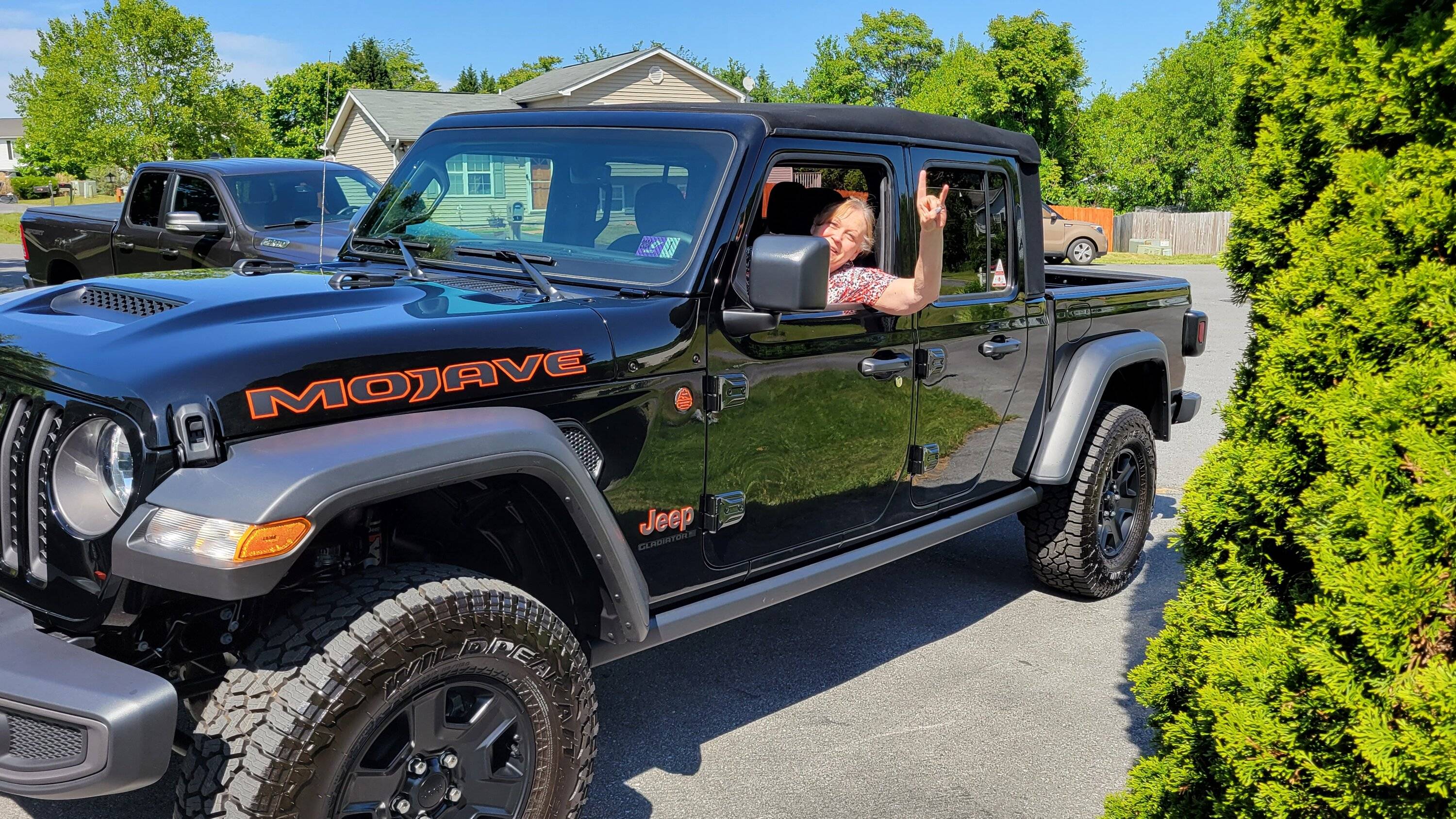 Jeep Gladiator 2023 Mojave - Just Picked Up 20230525_154309