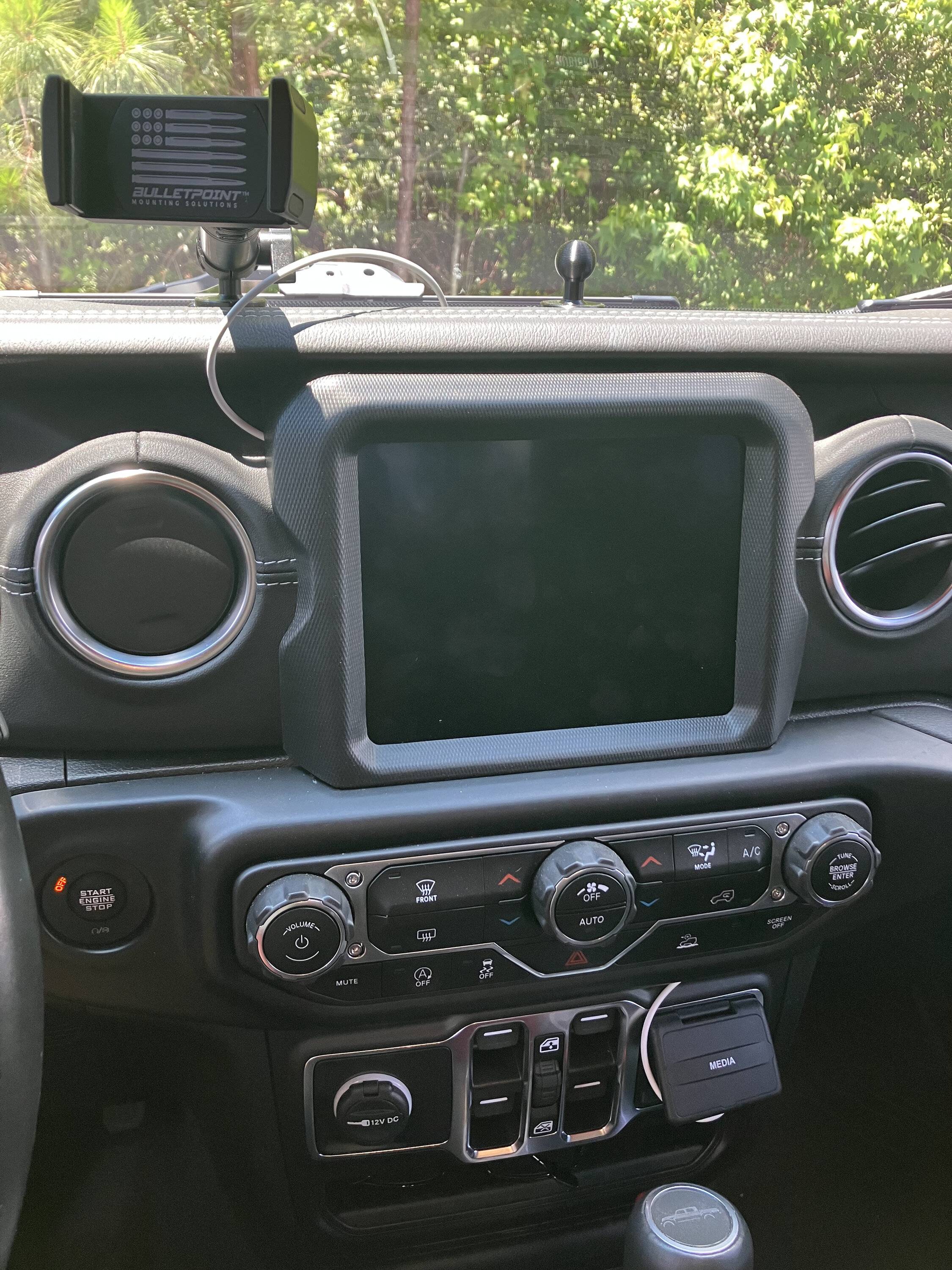Jeep Gladiator Need ideas on phone mount solutions IMG_4036