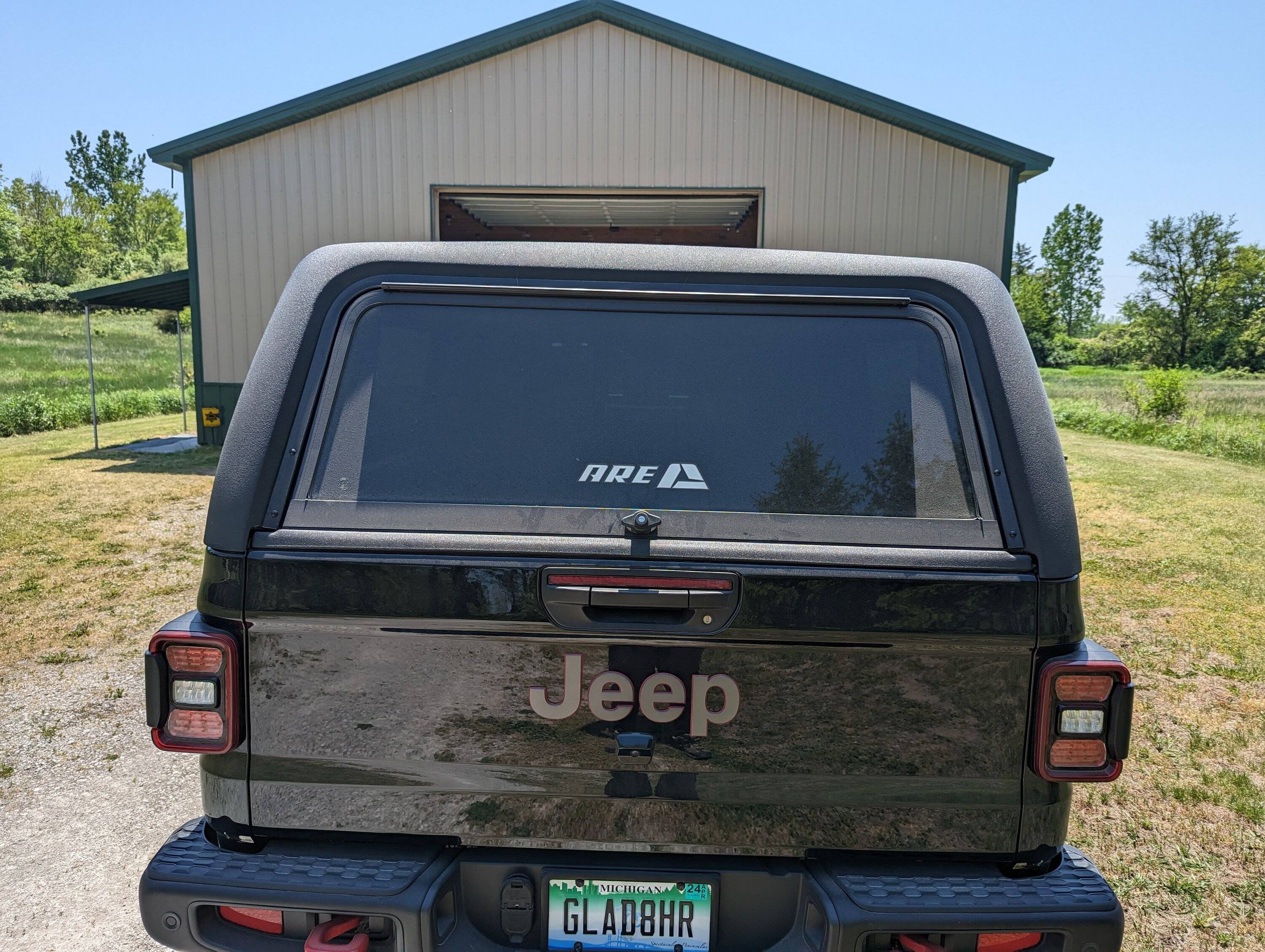 Jeep Gladiator ARE CX Classic Topper  $1800.00 PXL_20230530_170453457