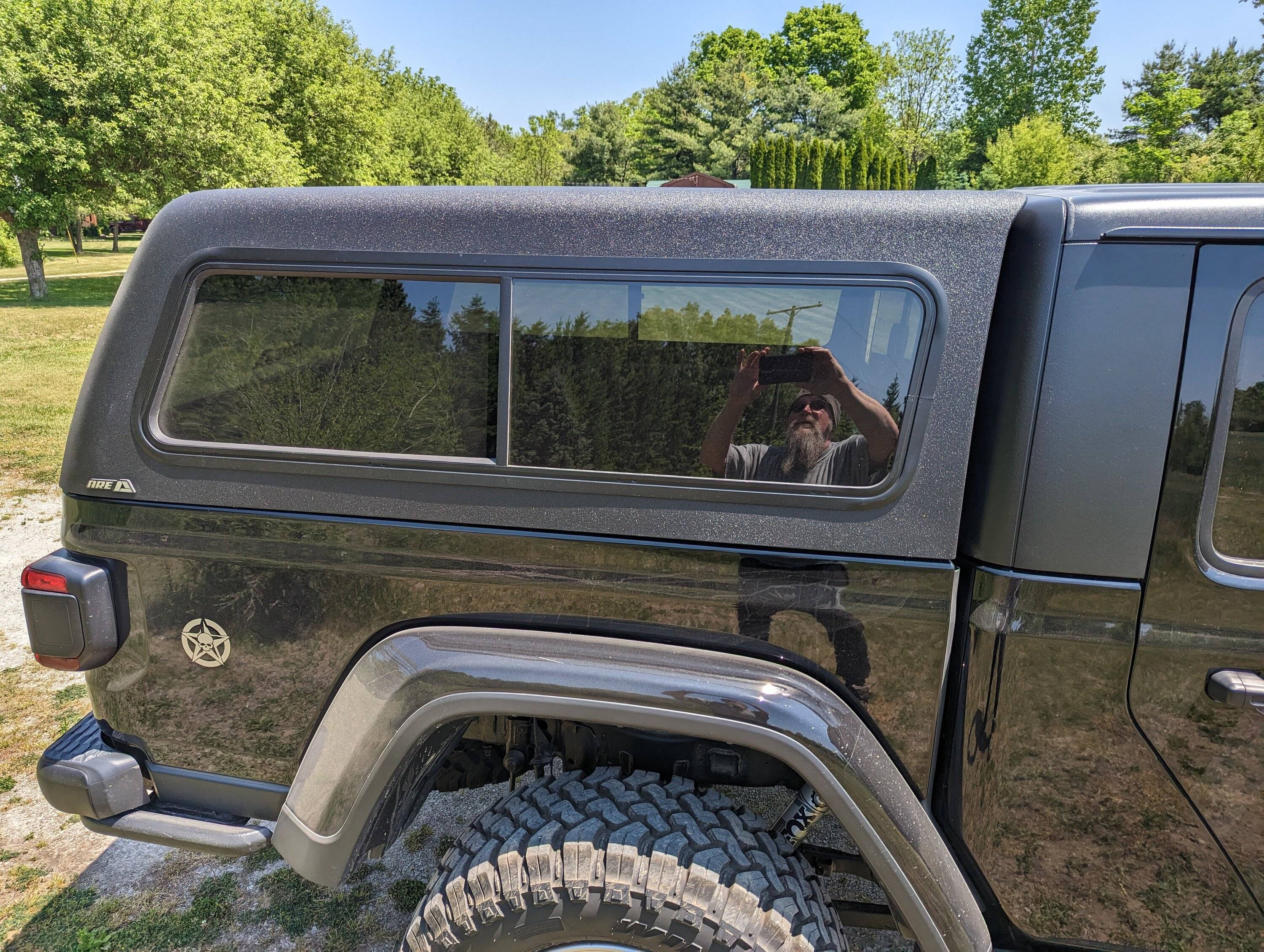 Jeep Gladiator ARE CX Classic Topper  $1800.00 PXL_20230530_170506519
