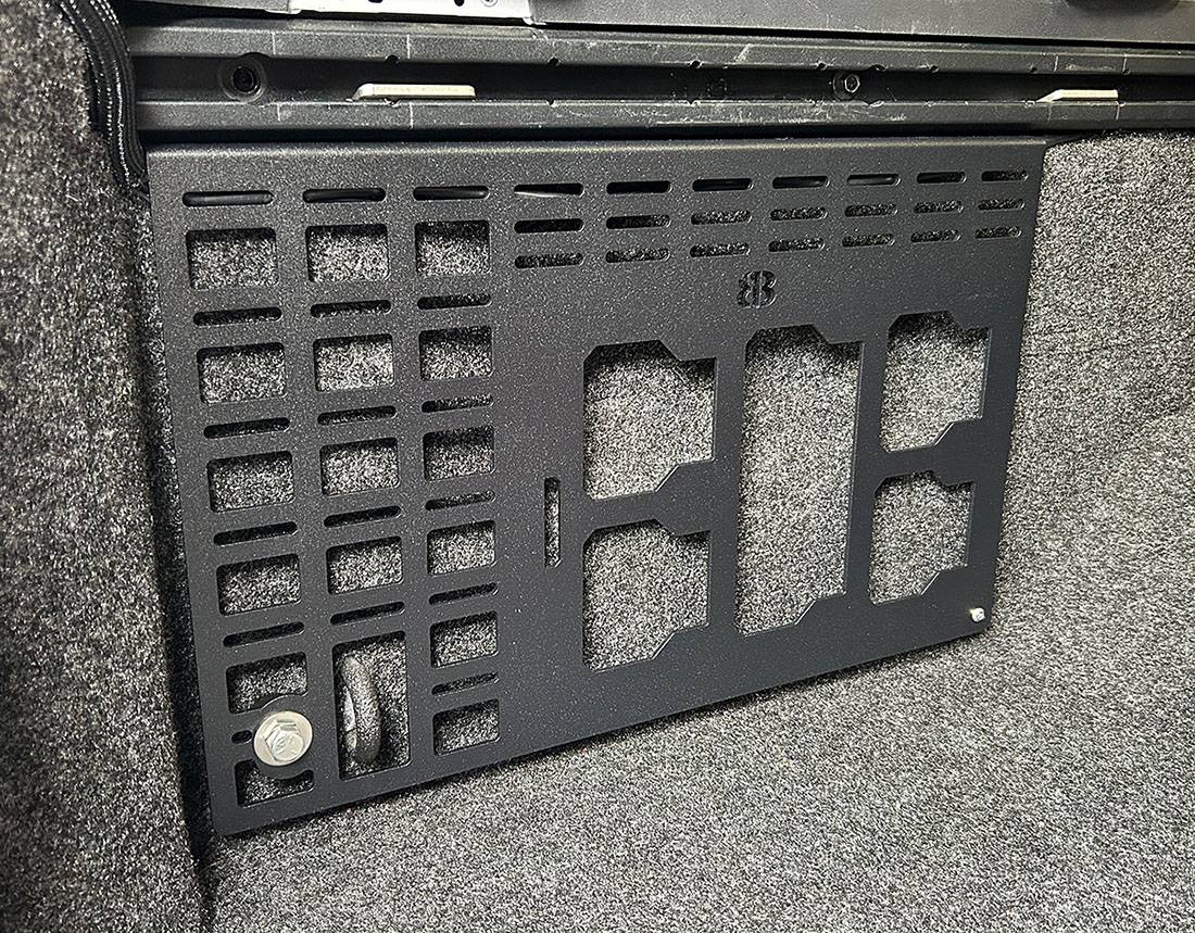 Jeep Gladiator New Aluminum BedSide PACKOUT/MOLLE Panel bed-side-packout-panel-01