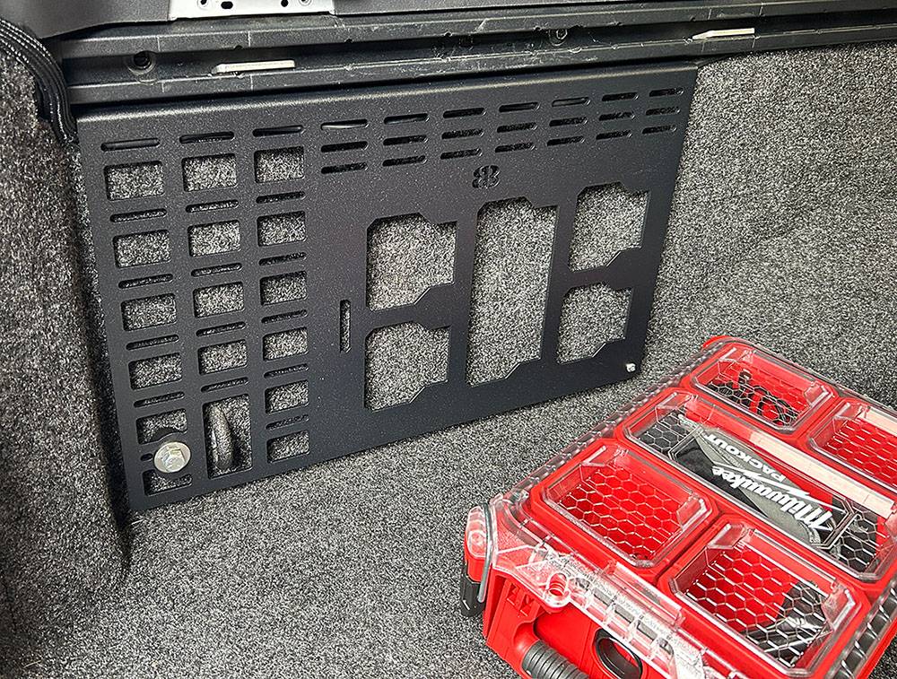 Jeep Gladiator New Aluminum BedSide PACKOUT/MOLLE Panel bed-side-packout-panel-03