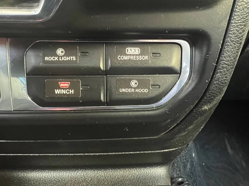 Jeep Gladiator Stickers and decal pics! 03_DashAccessories_3