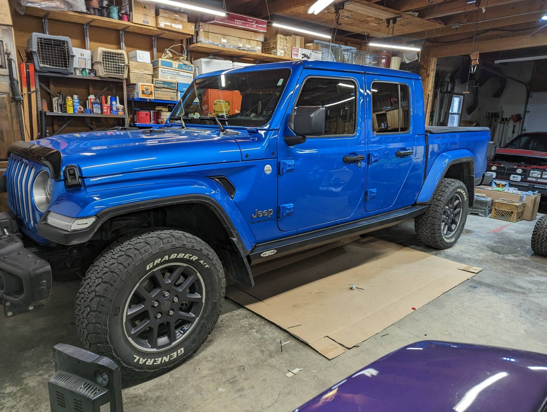 Jeep Gladiator Steps but want to off road eventually PXL_20230326_222637529