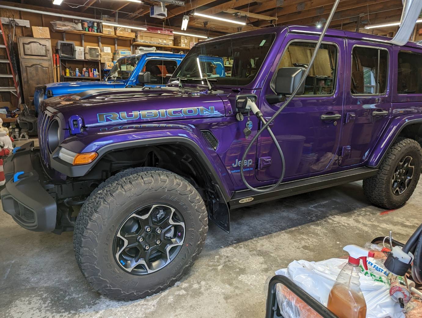Jeep Gladiator Steps but want to off road eventually PXL_20230525_151954093.MP