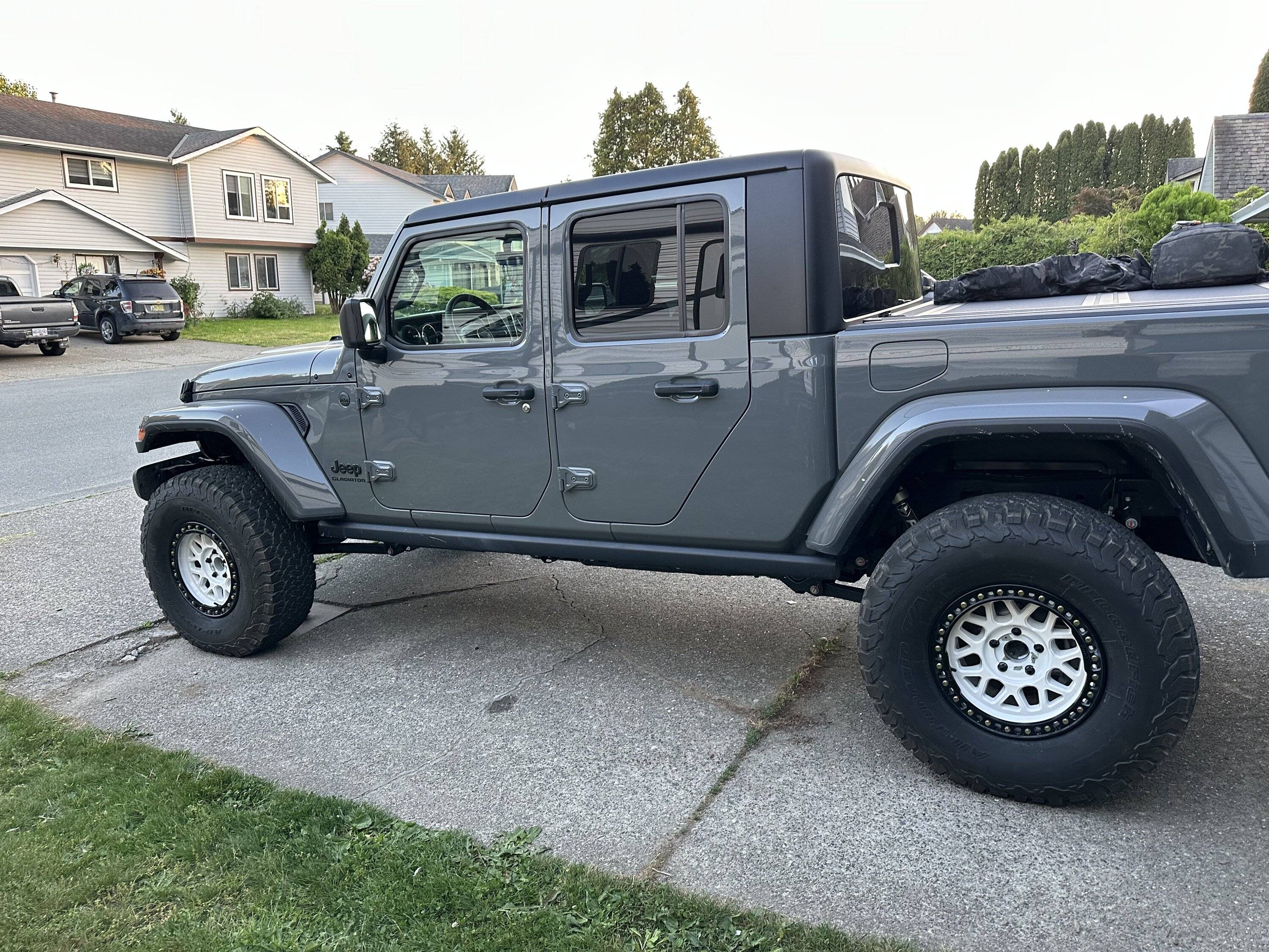 Jeep Gladiator STING GRAY Gladiator JT Club IMG_1720