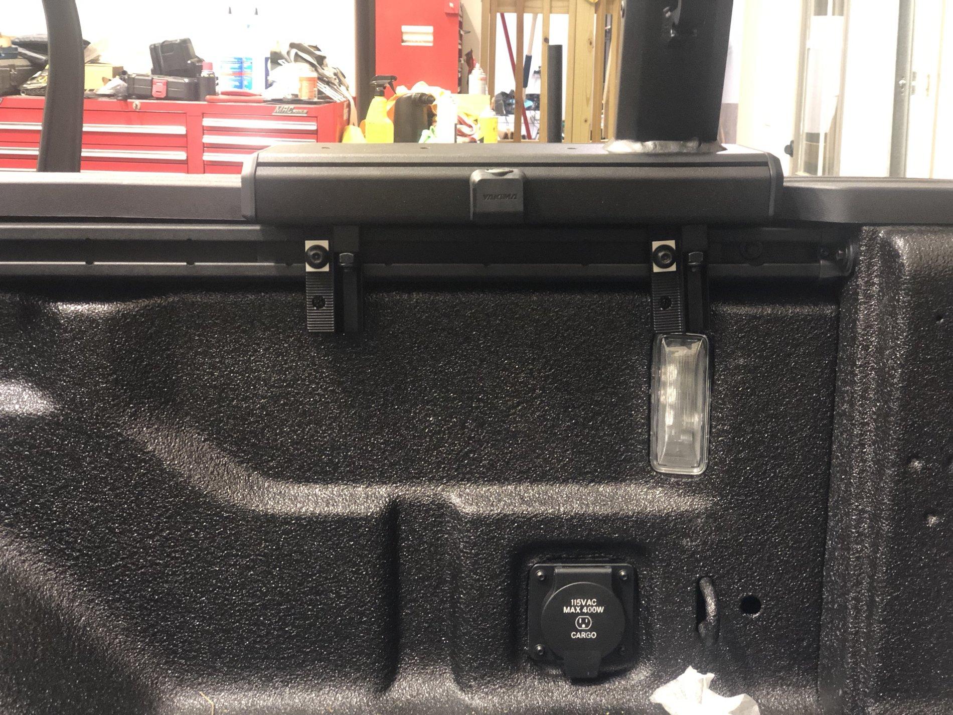 Jeep Gladiator Anyone found Yakima bars/mounts that fit into the Gladiator Trail Rail system? HIZRJbNFSu6151M8ipXgW
