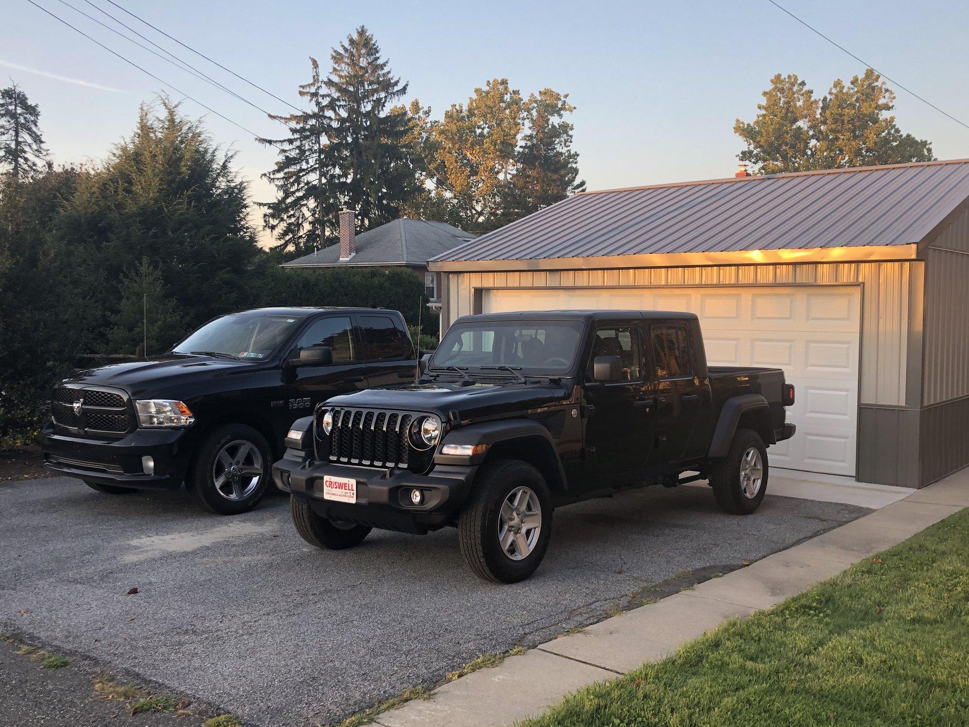 Jeep Gladiator I'm wondering, can the Gladiator do this? 122DD3B3-E850-42A0-92FD-3D85D3B9BF36