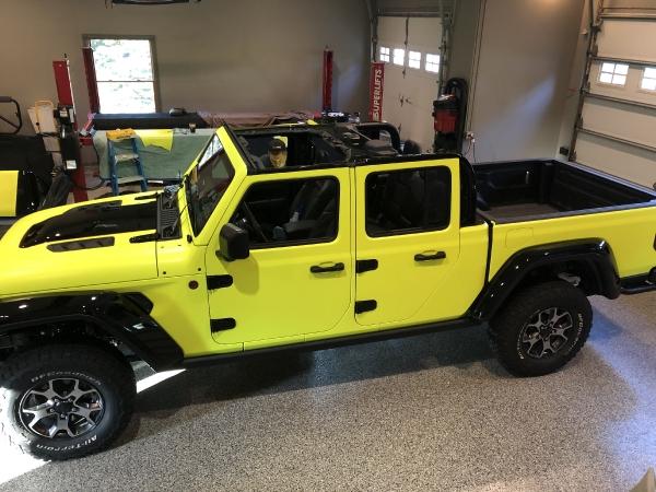 Jeep Gladiator Neon Gladiator & Mojito Jeep image?format=raw&type=img&id=8763