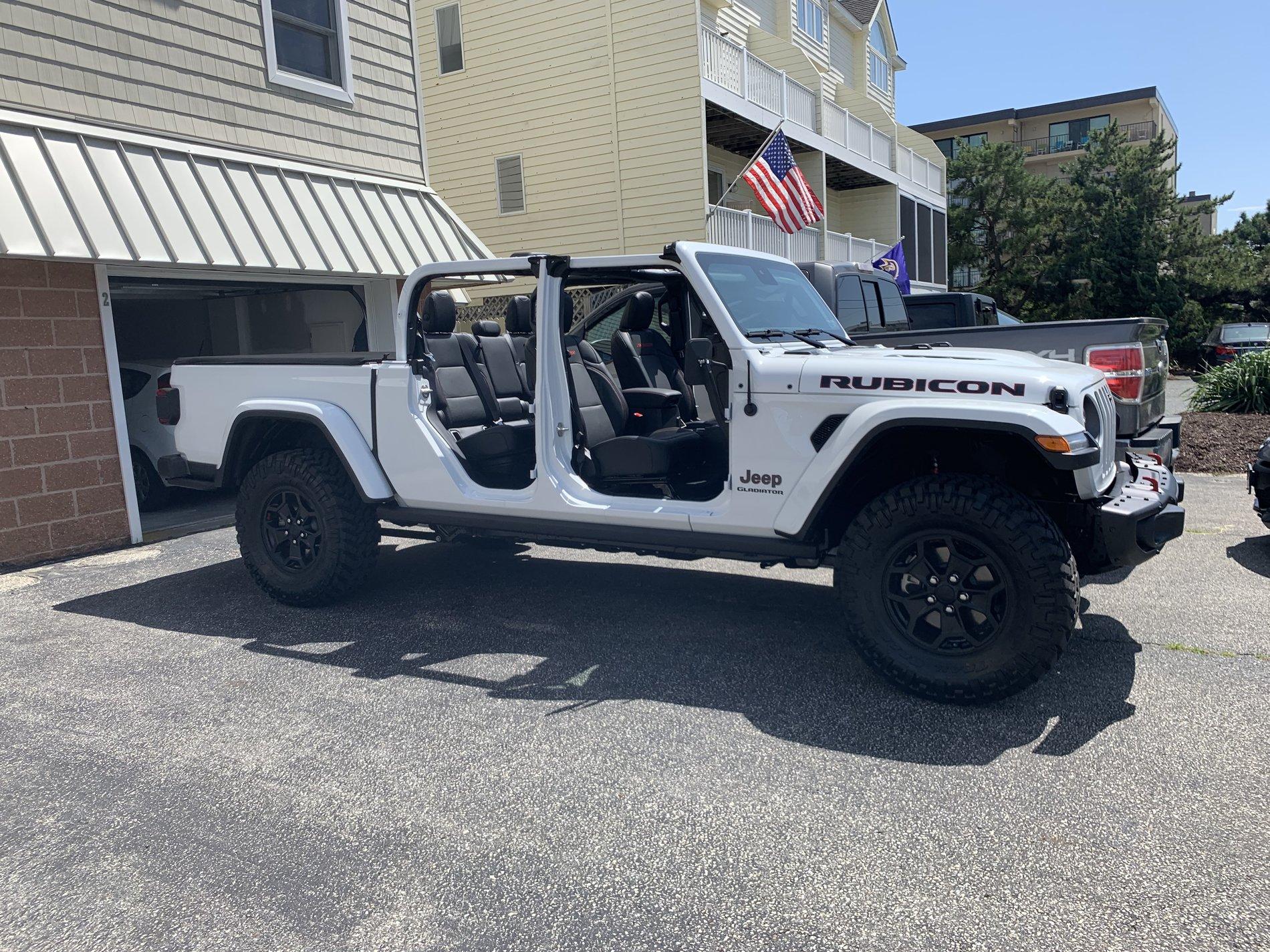 Jeep Gladiator Took Delivery of Your JT? Sign in Here! A73ECFEB-9EB1-45D1-8E34-FF1AAA836DAE