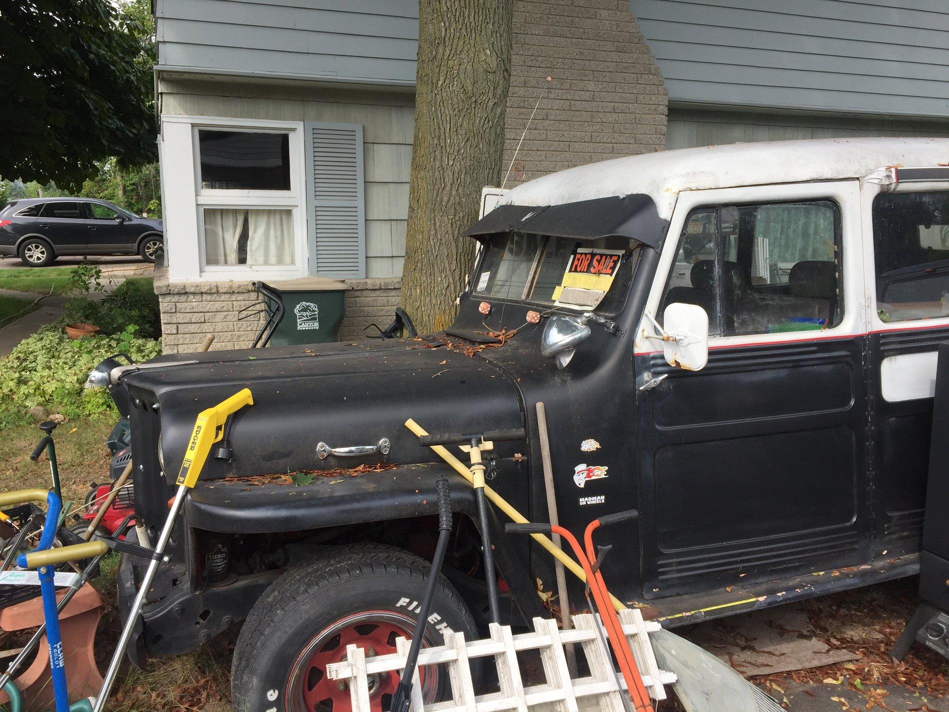 Jeep Gladiator Saw this for sale today IMG_2305.JPG